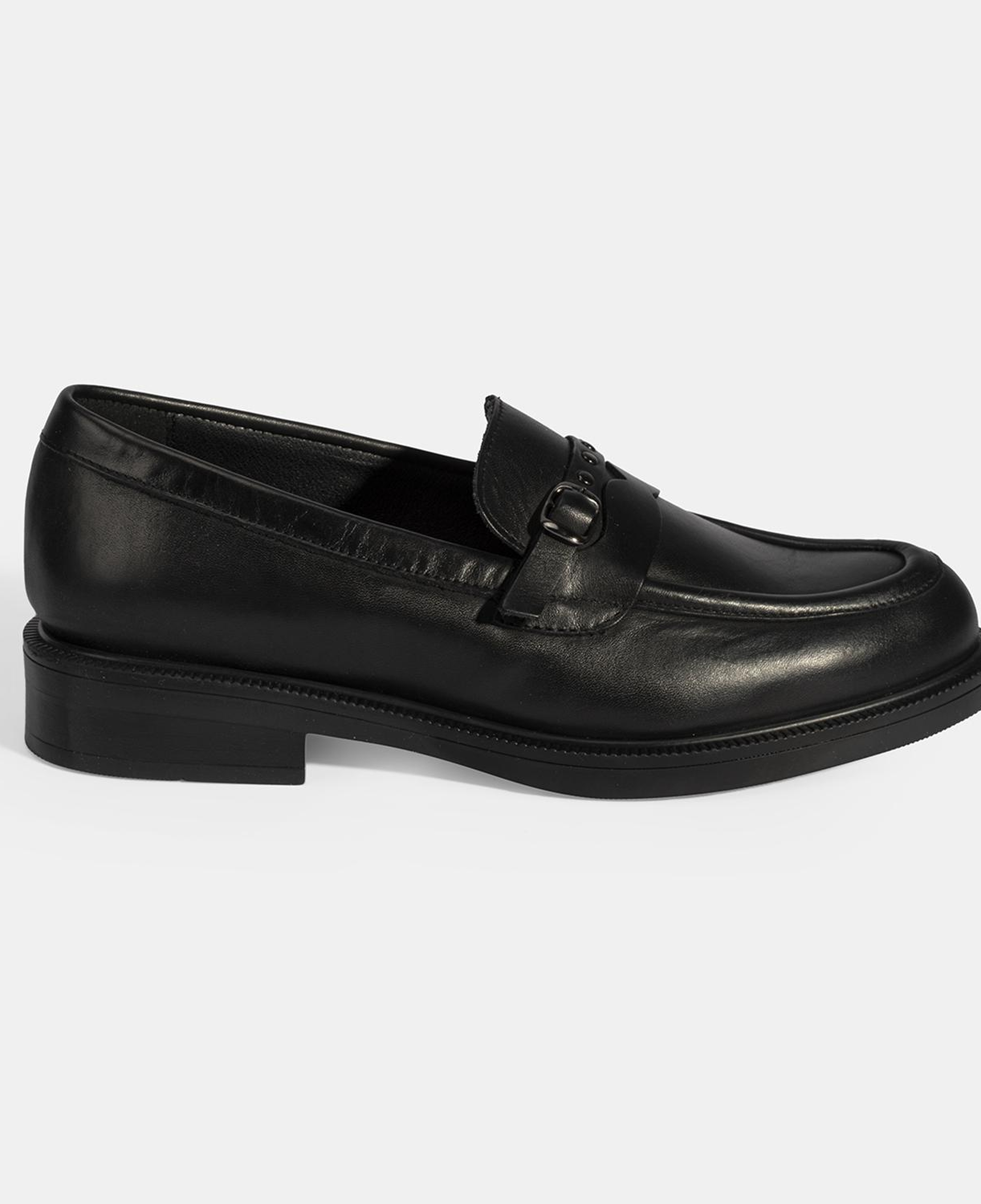 Kadın Siyah Metal Toka Detaylı Deri Loafer