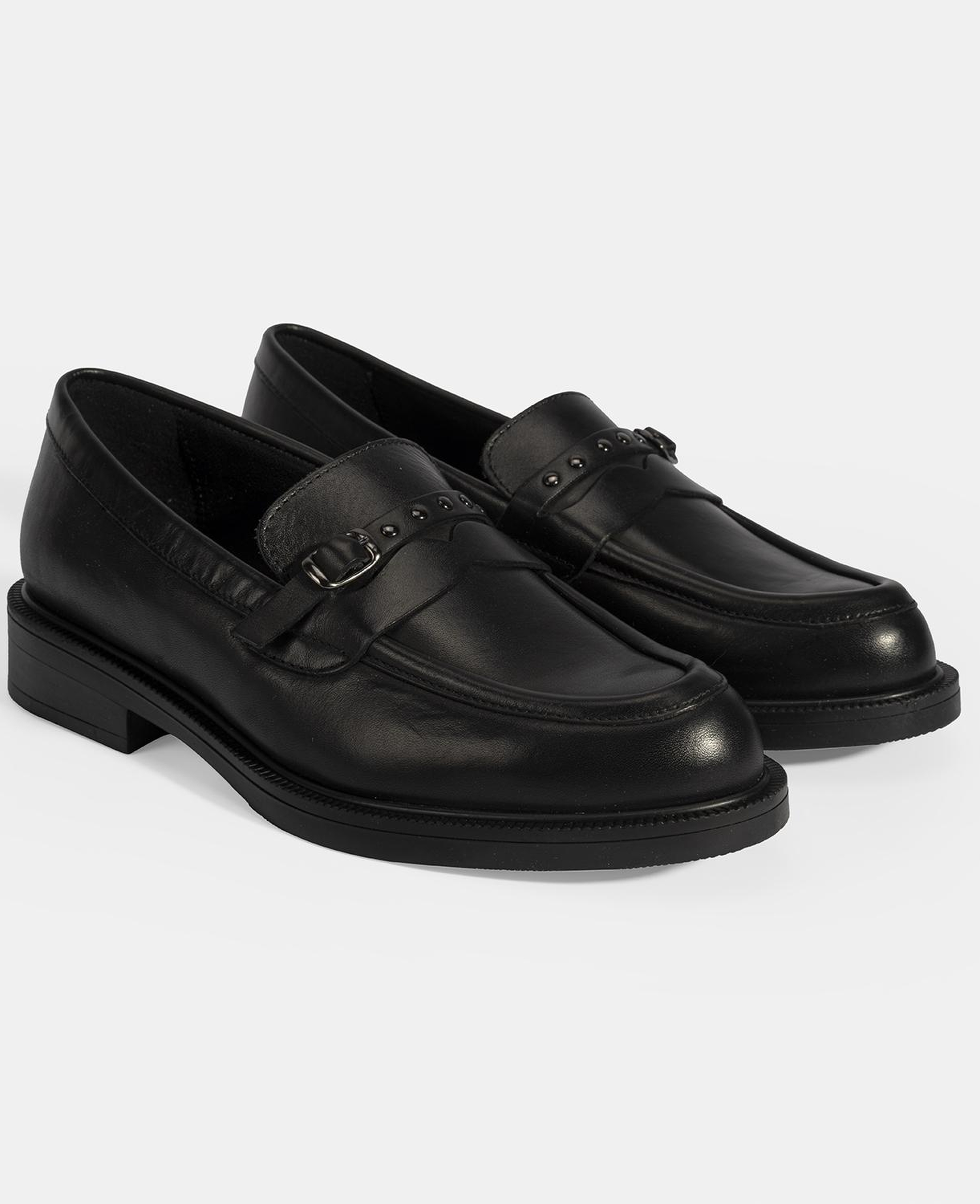 Kadın Siyah Metal Toka Detaylı Deri Loafer