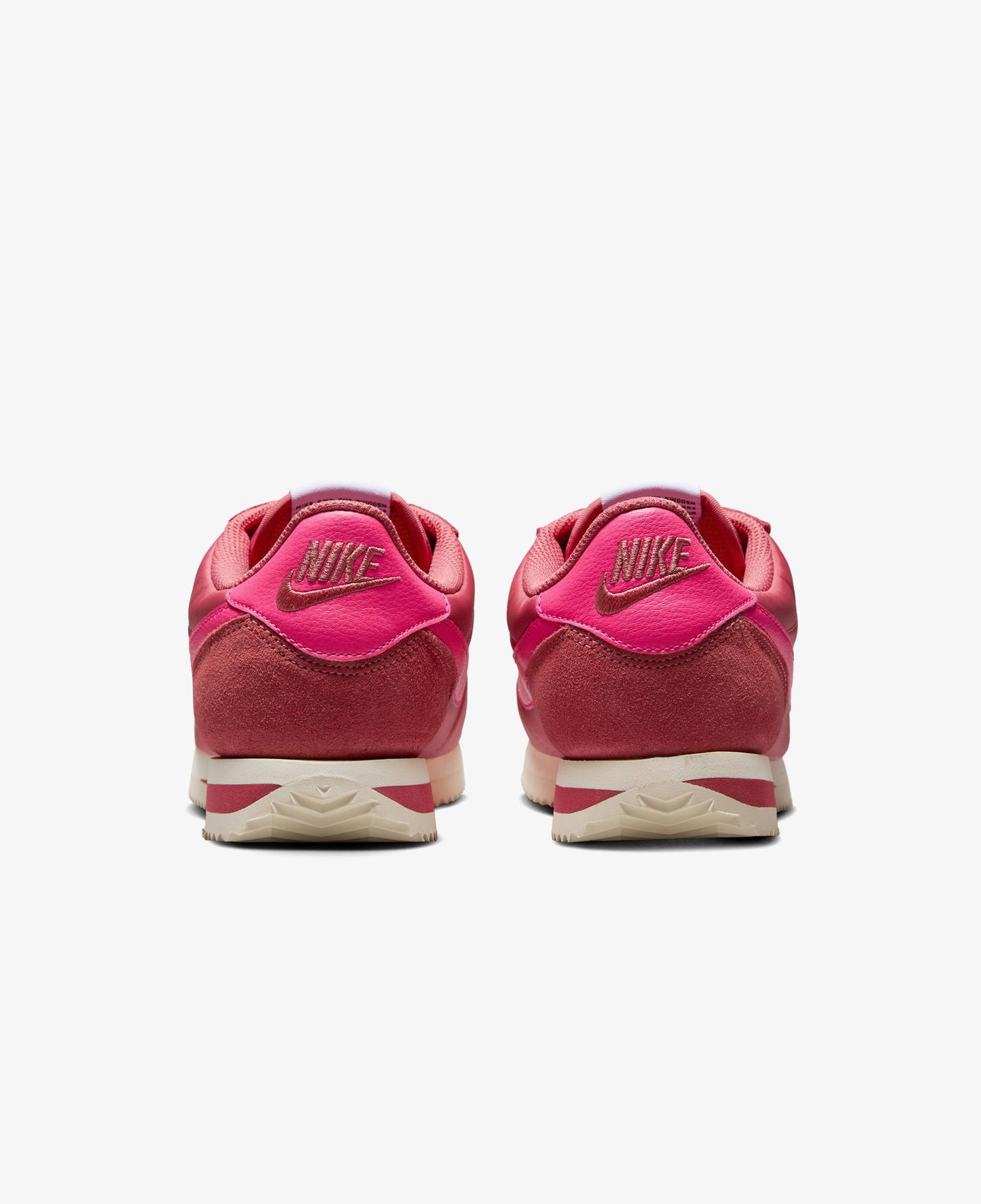 Nike Cortez Kadın Pembe Spor Ayakkabı