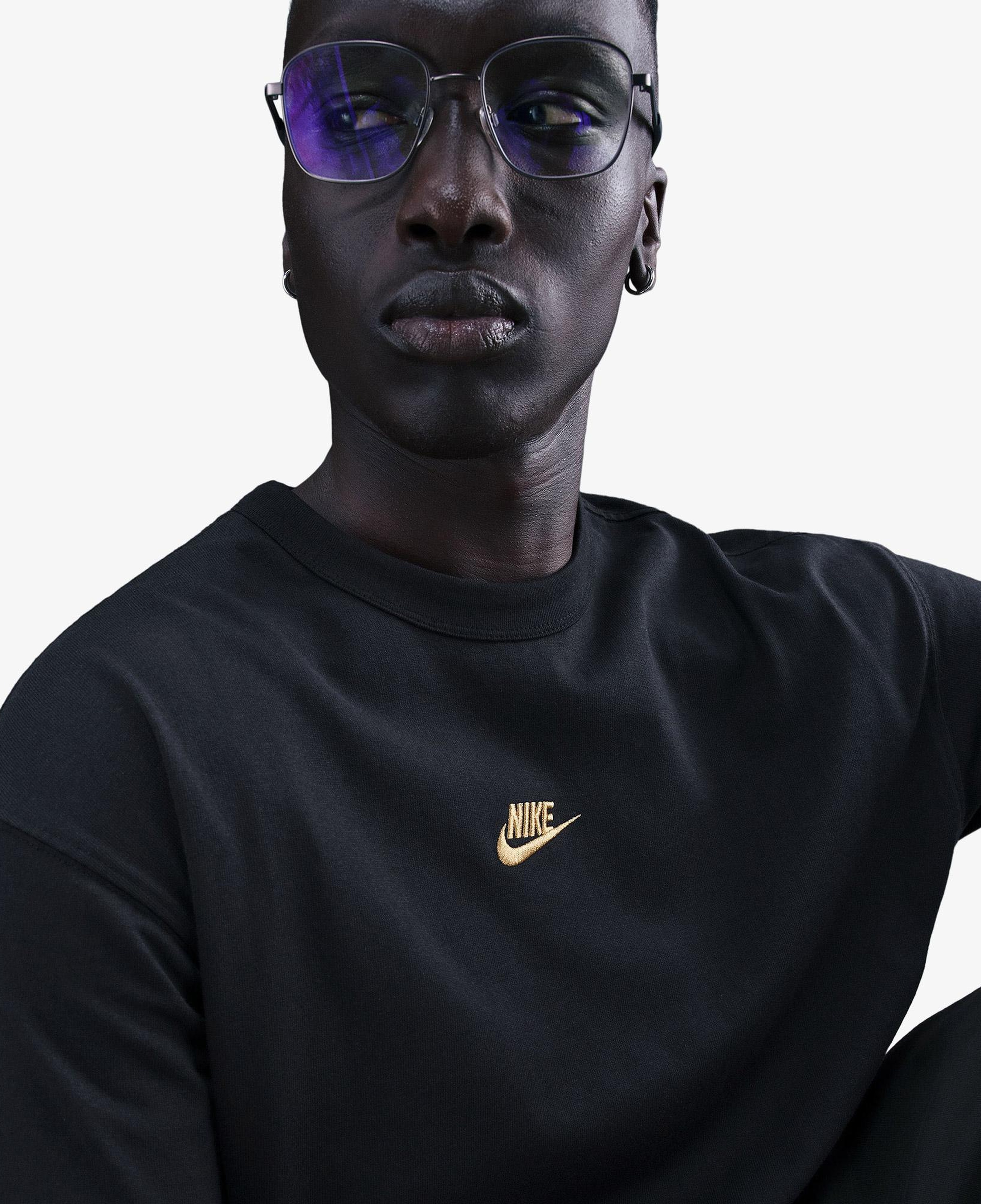 Nike Sportswear Premium Essentials Erkek Siyah T-Shirt