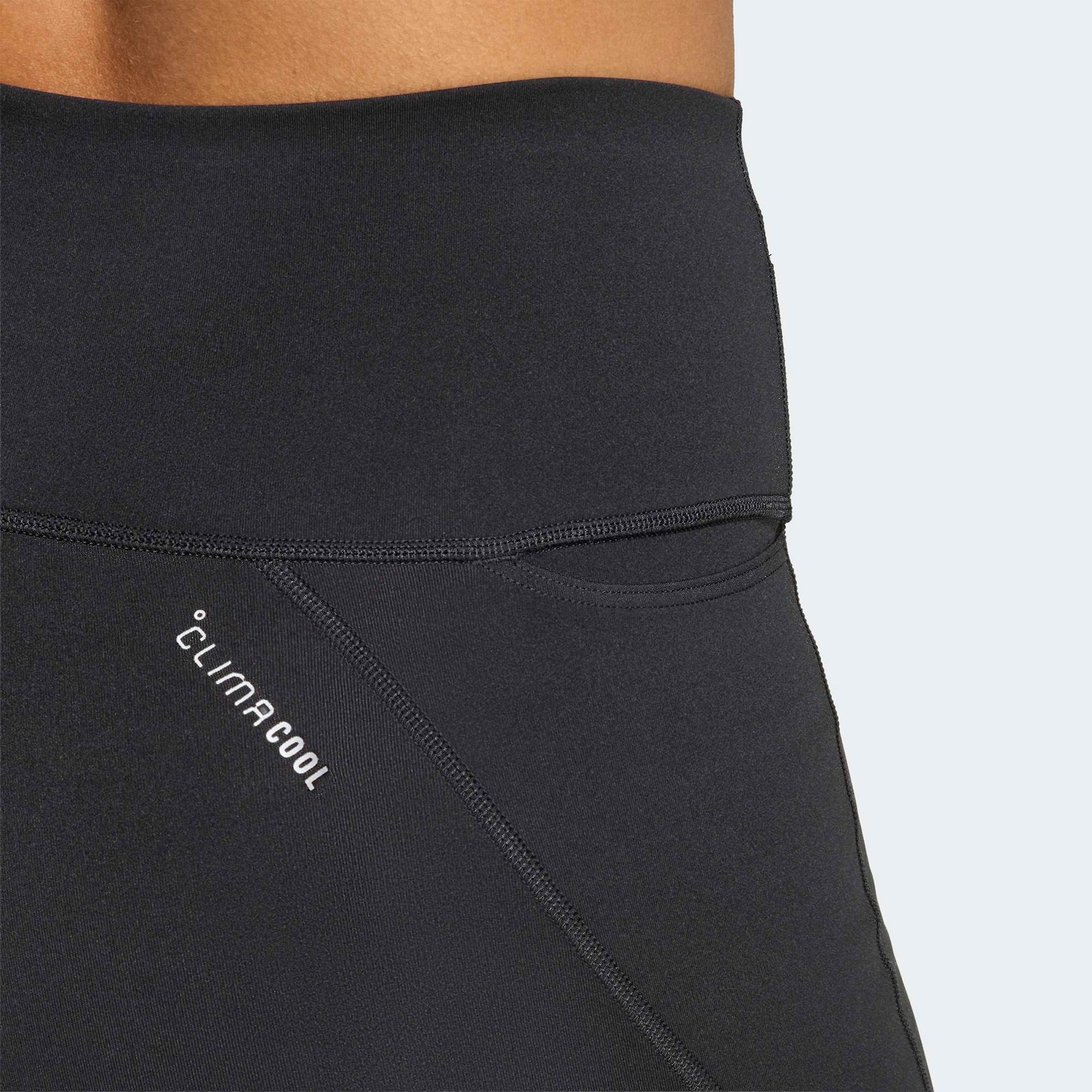 adidas Run Essentials Kadın Siyah Kısa Tayt