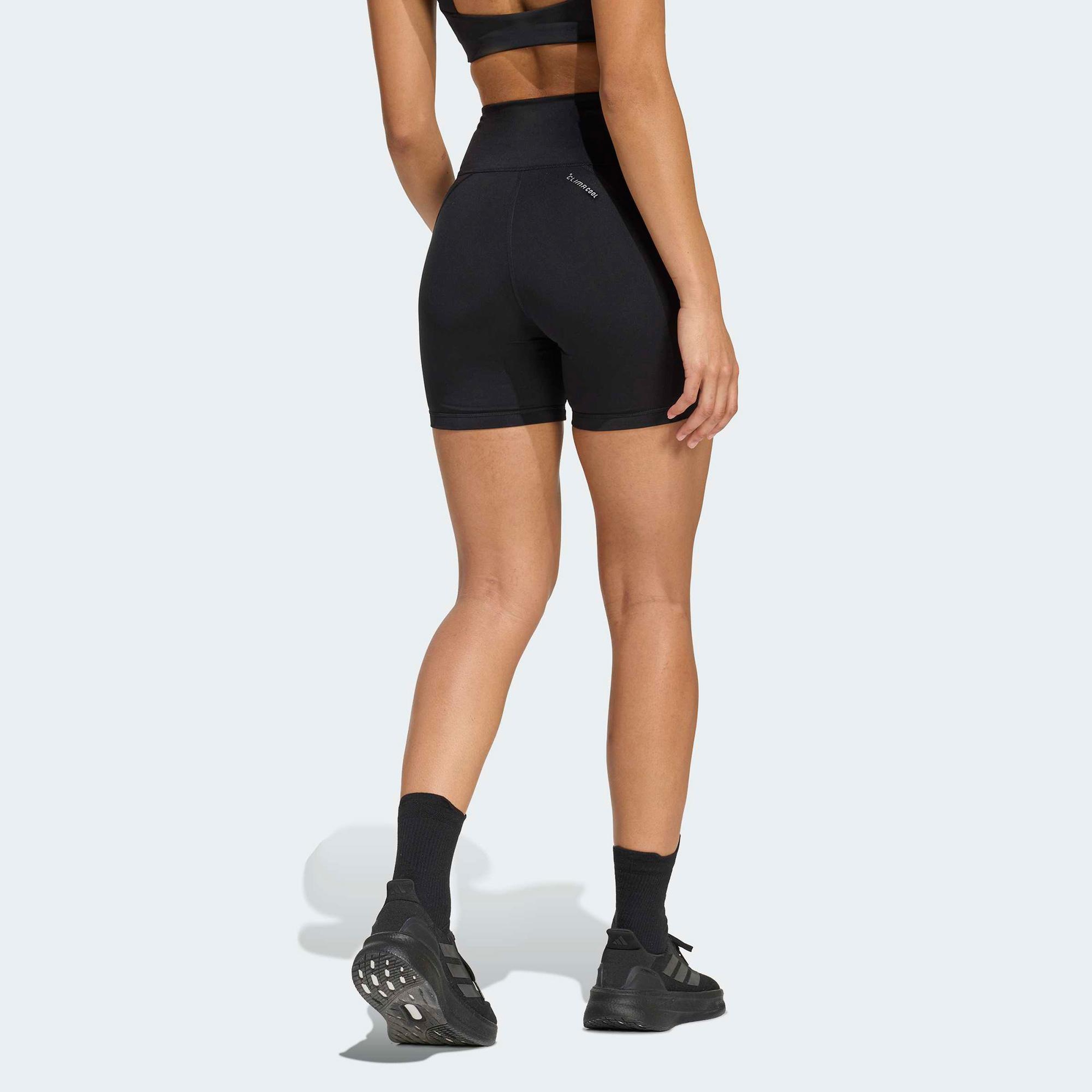 adidas Run Essentials Kadın Siyah Kısa Tayt