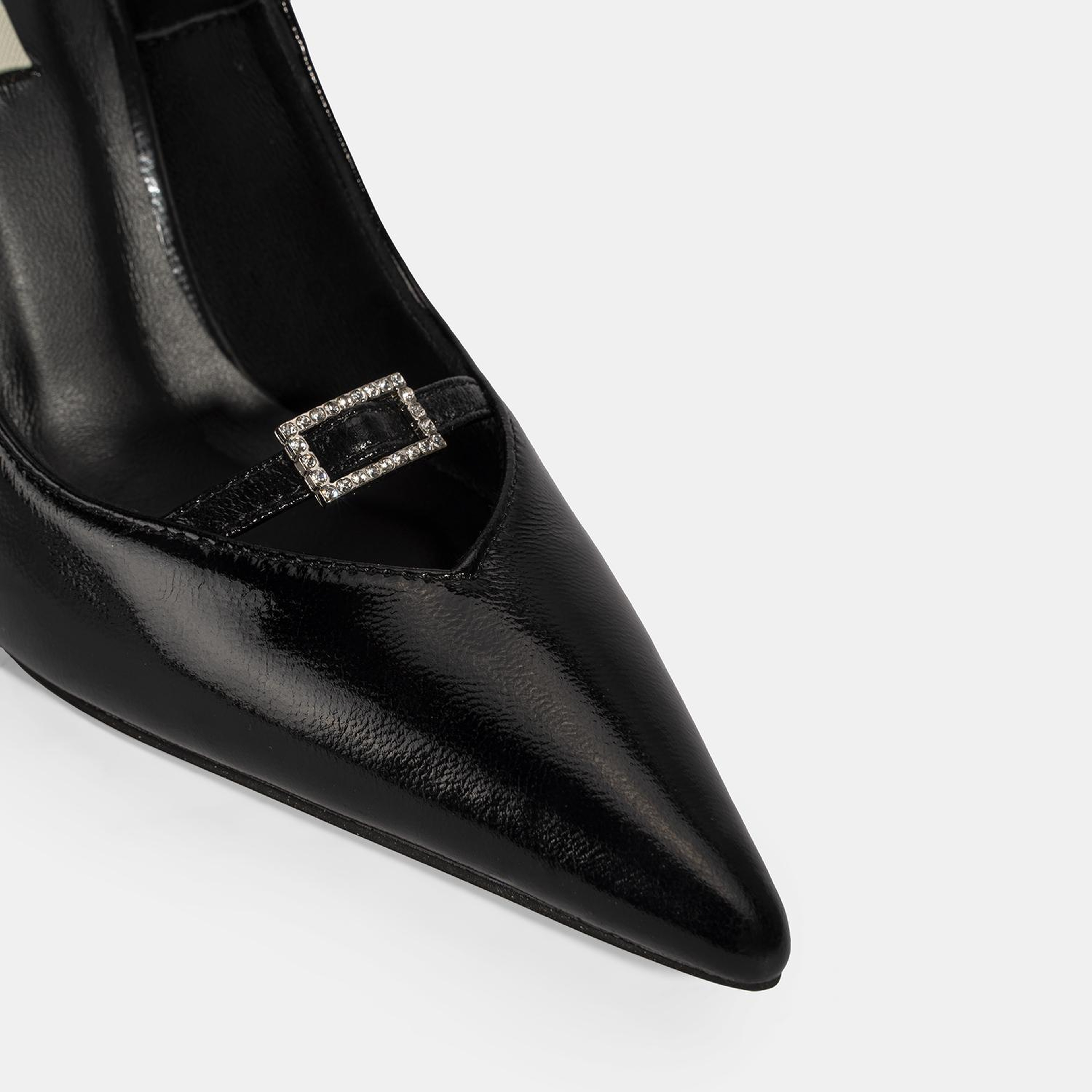 Kadın Siyah Taşlı Toka Detaylı Rugan Topuklu Abiye Ayakkabı