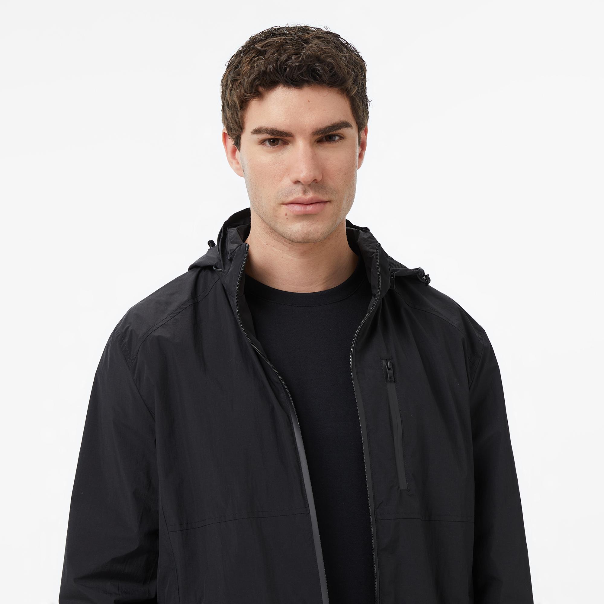 Nautica Erkek Siyah Regular Fit Dik Yaka Gizli Kapüşonlu Su İtici Mont