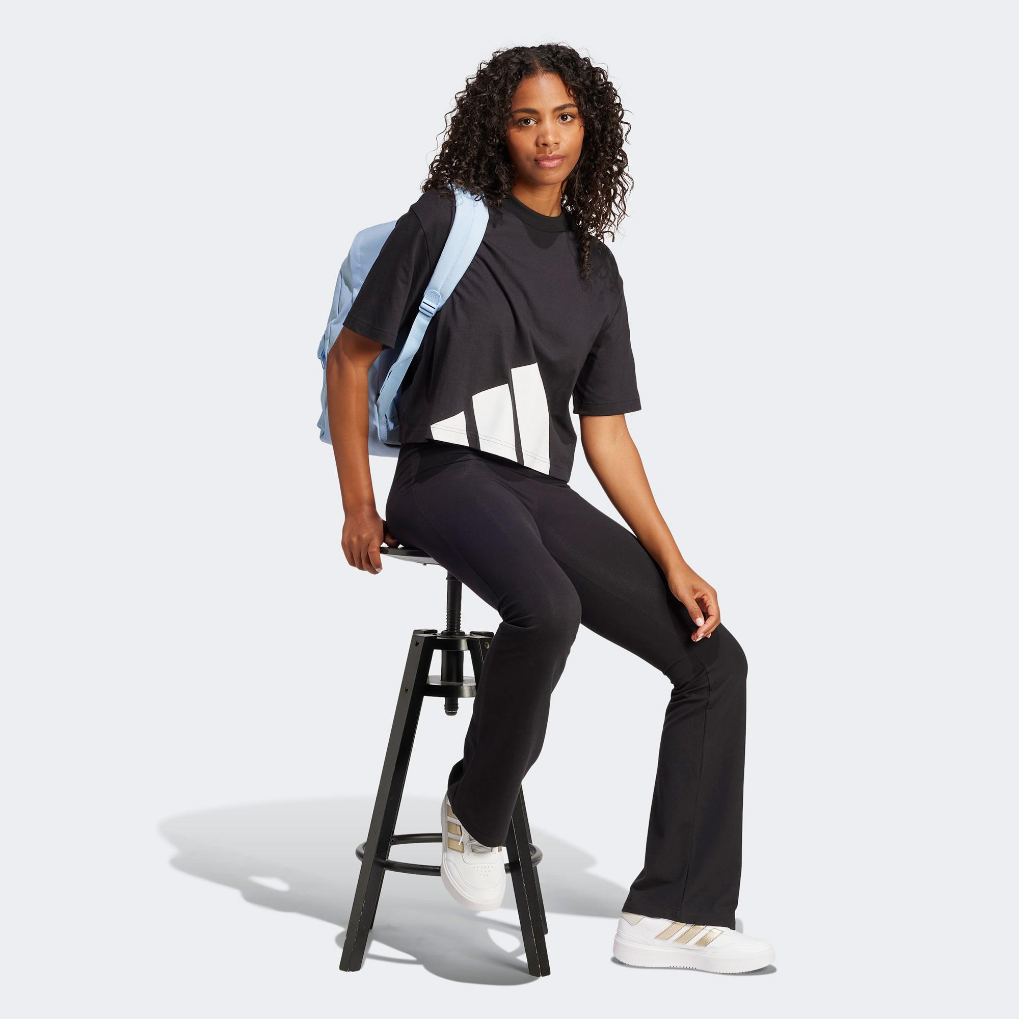 adidas Essentials Big Logo Boyfriend Kadın Siyah T-Shirt