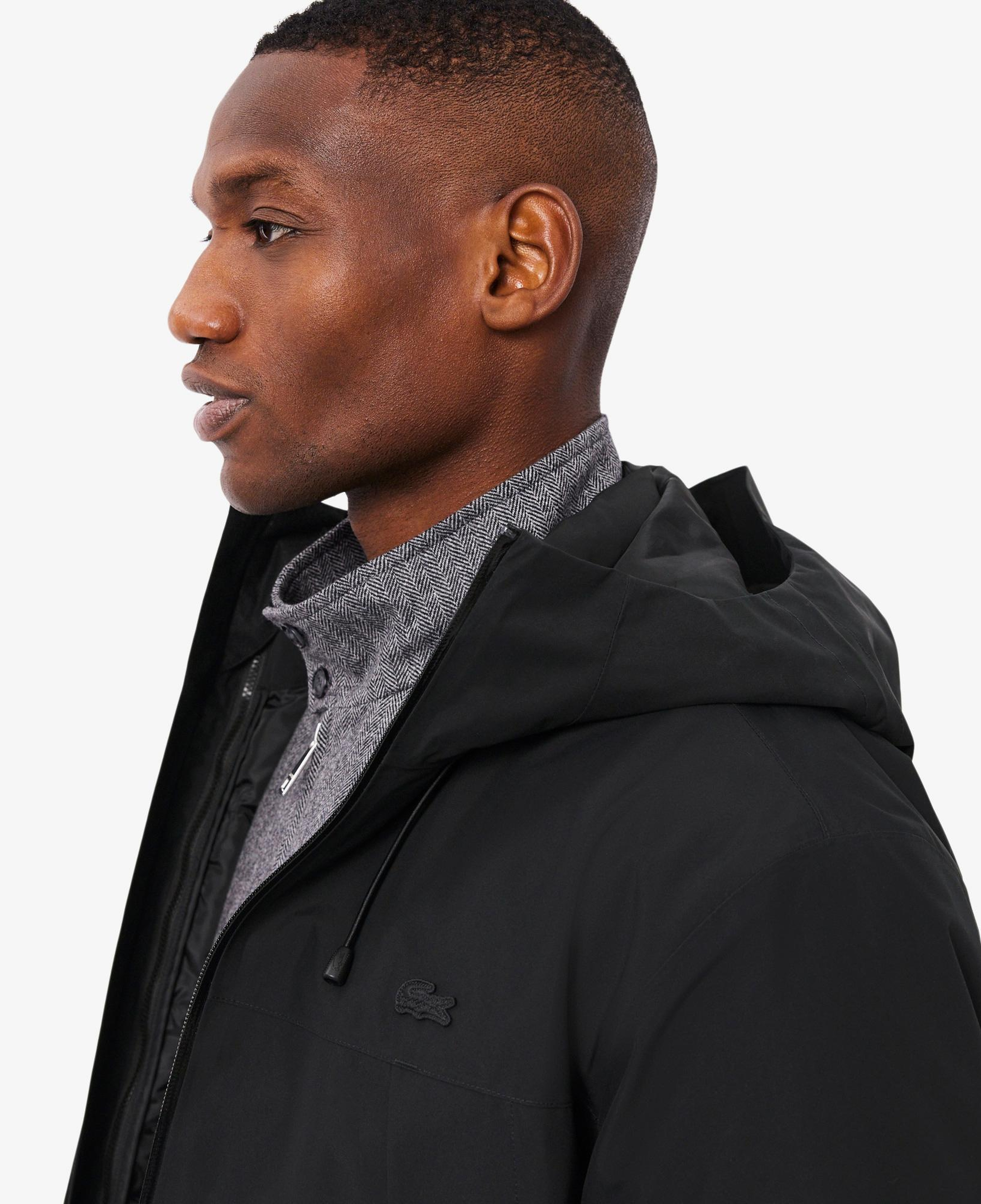 Lacoste Erkek Classic Fit Kapüşonlu Siyah Mont