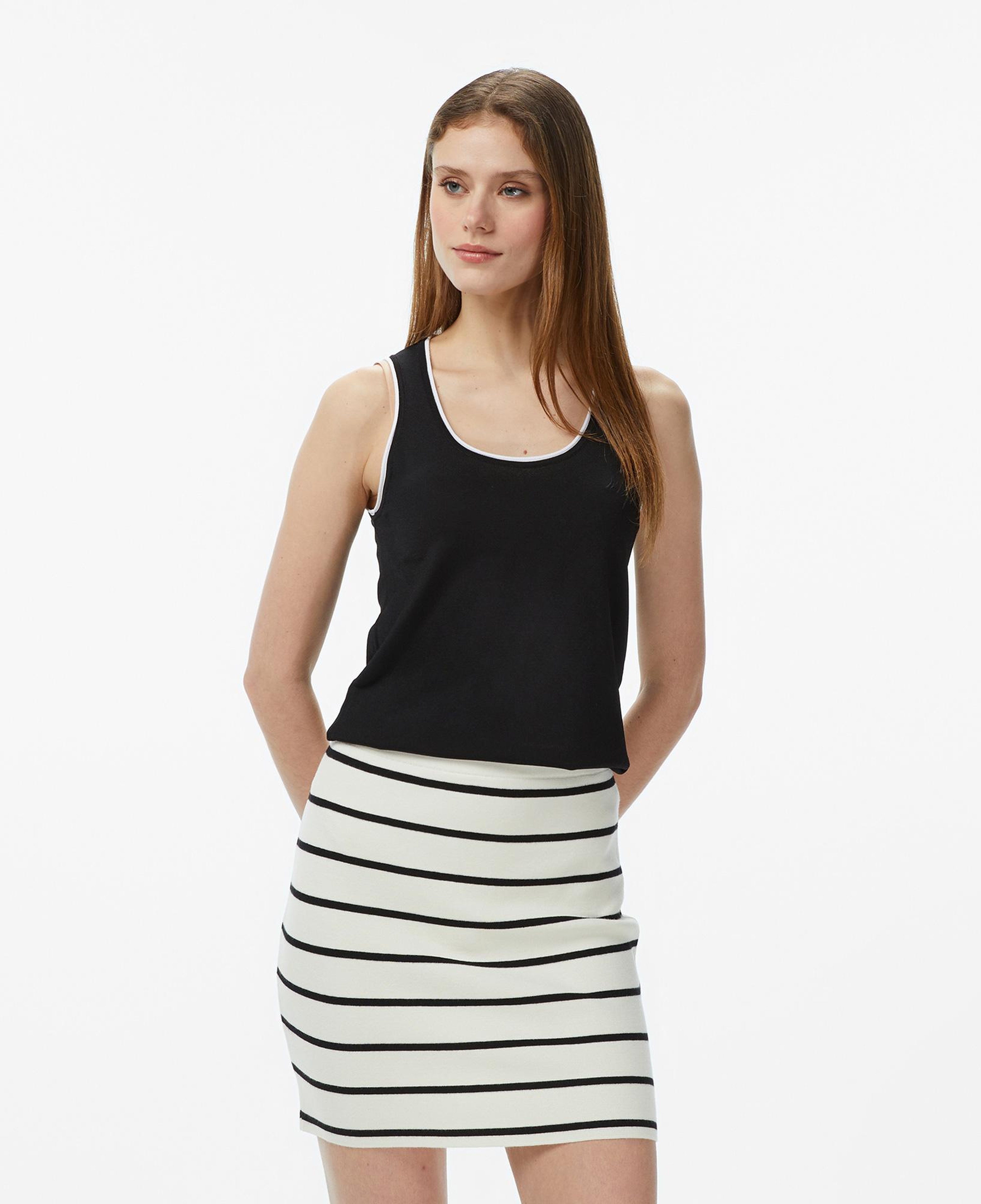 Nautica Kadın Siyah Slim Fit Kolsuz Triko T-Shirt