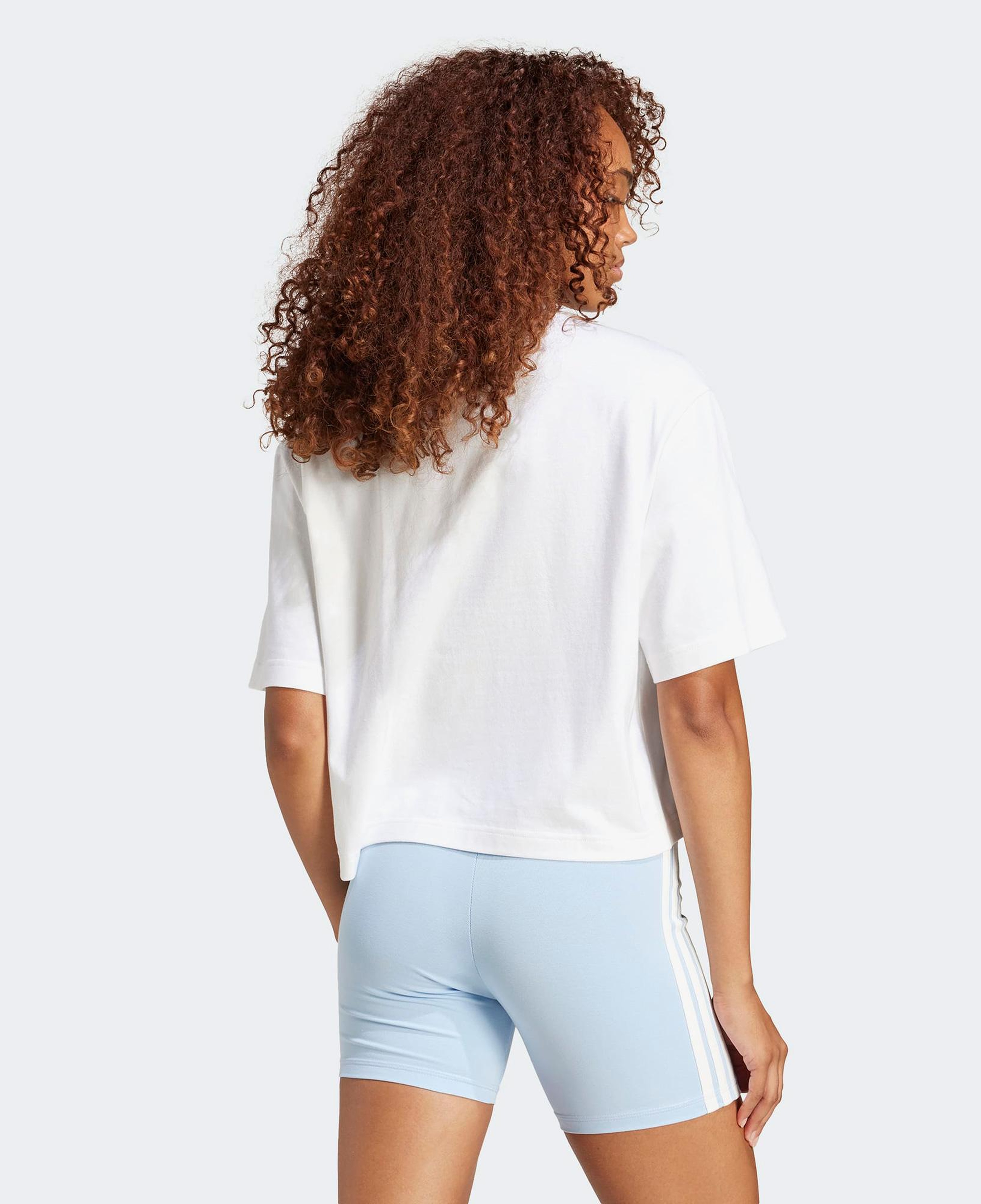 adidas Essentials Big Logo Boyfriend Kadın Beyaz T-Shirt