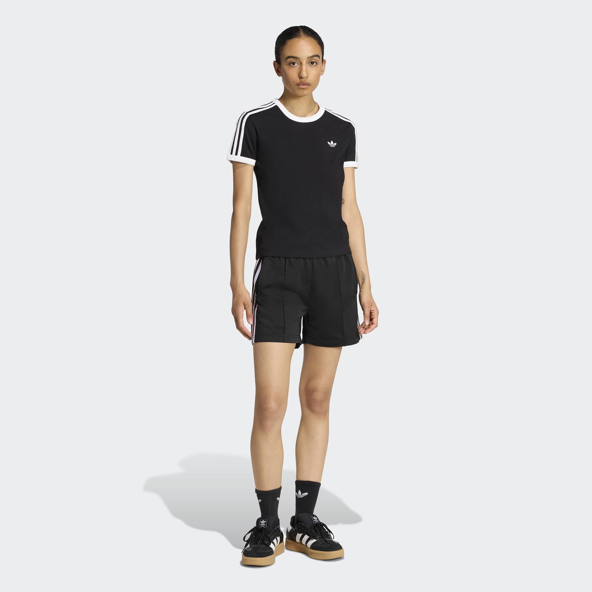 adidas 3-Stripes Kadın Siyah T-Shirt