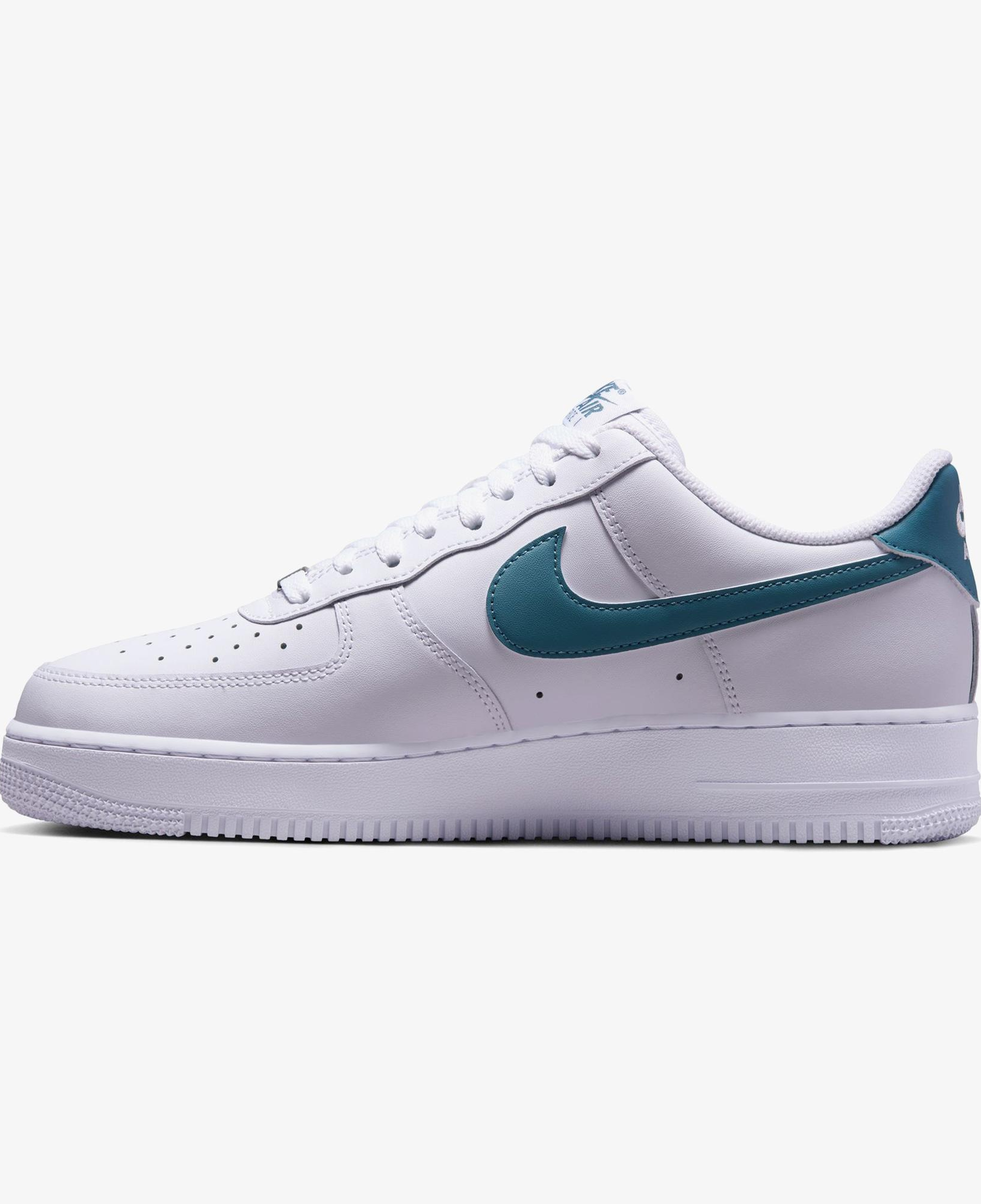 Nike Air Force 1 '07 Erkek Beyaz Spor Ayakkabı