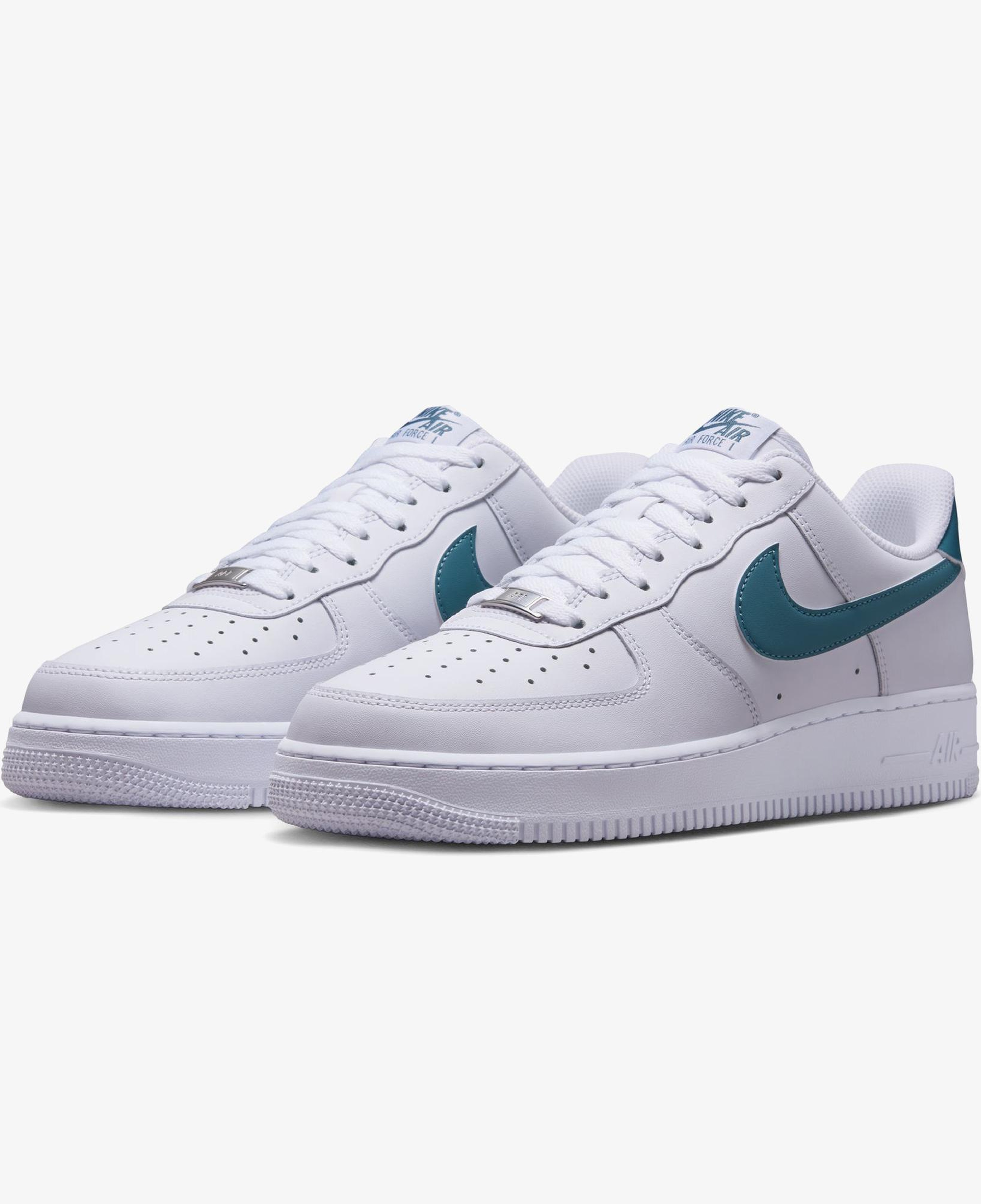 Nike Air Force 1 '07 Erkek Beyaz Spor Ayakkabı