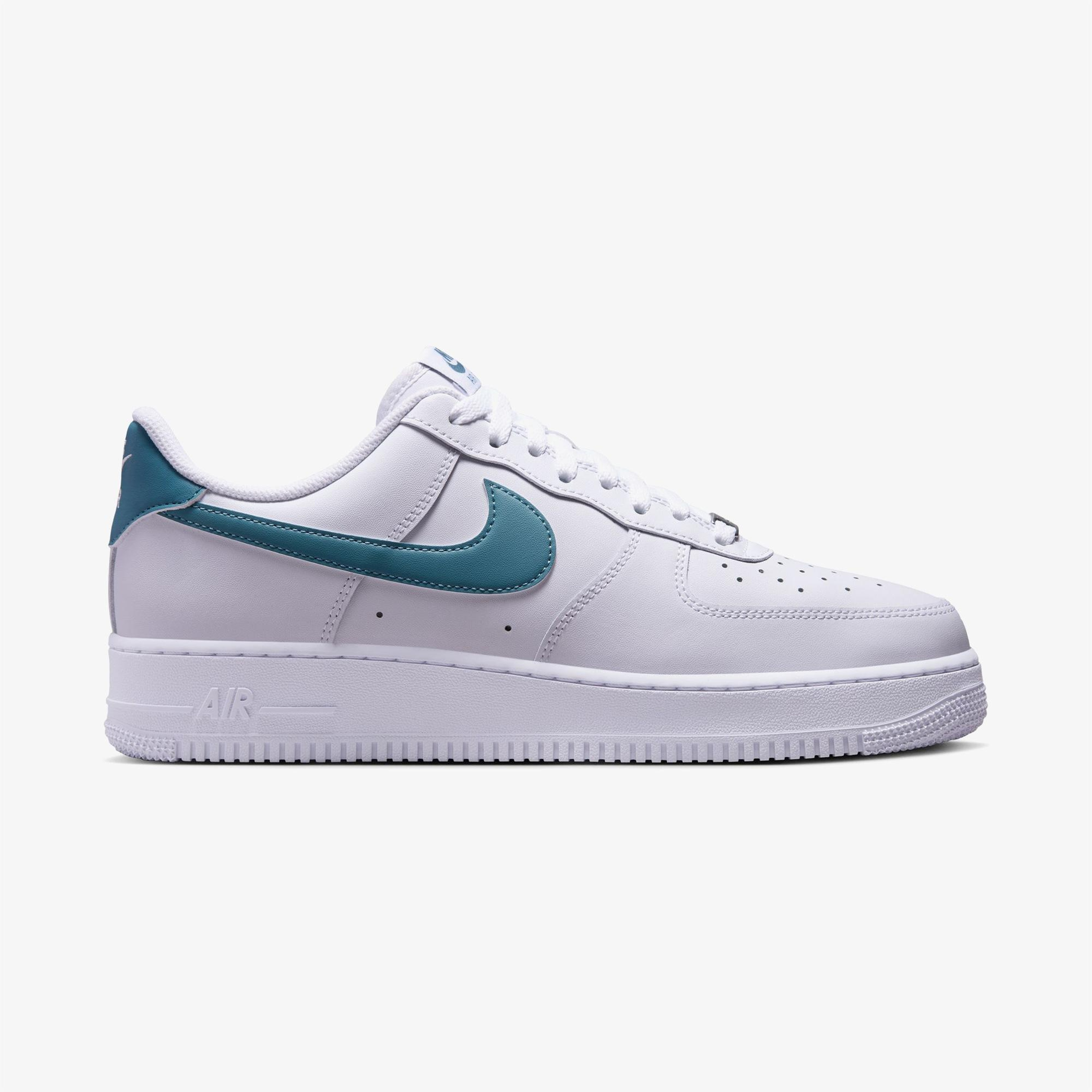 Nike Air Force 1 '07 Erkek Beyaz Spor Ayakkabı