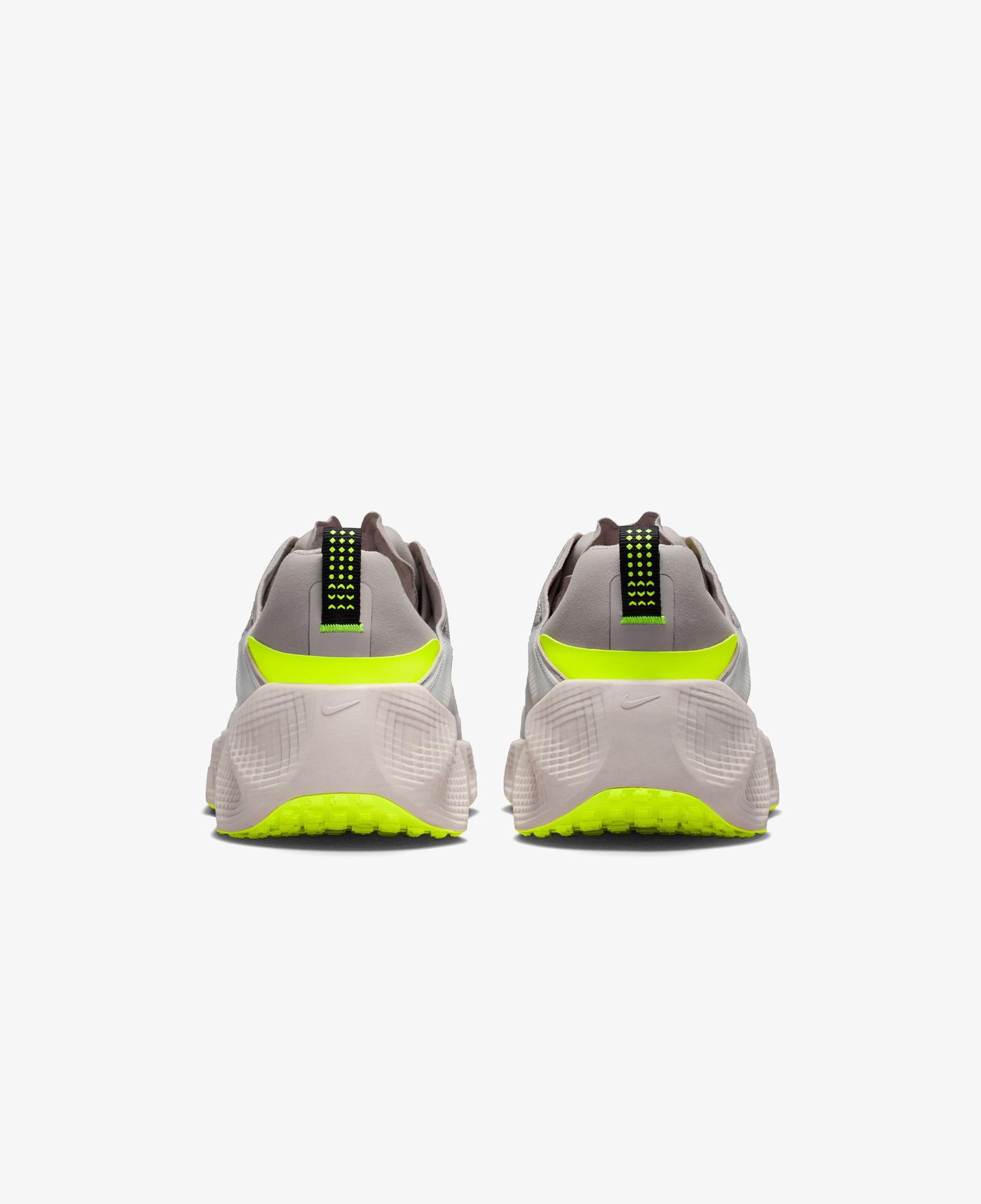 Nike Ava Rover Erkek Gri Spor Ayakkabı