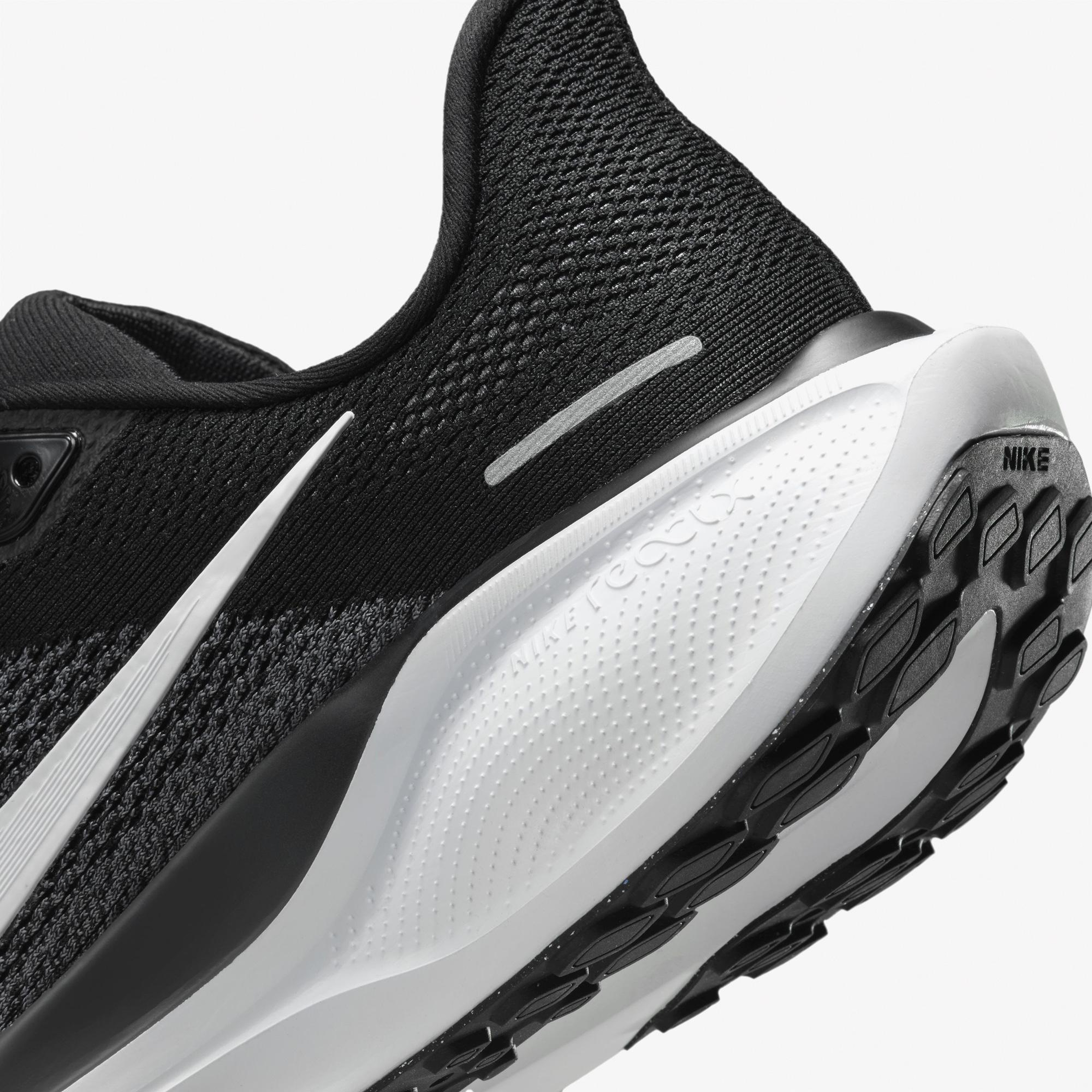 Nike Air Zoom Pegasus 41 Erkek Siyah Koşu Ayakkabısı