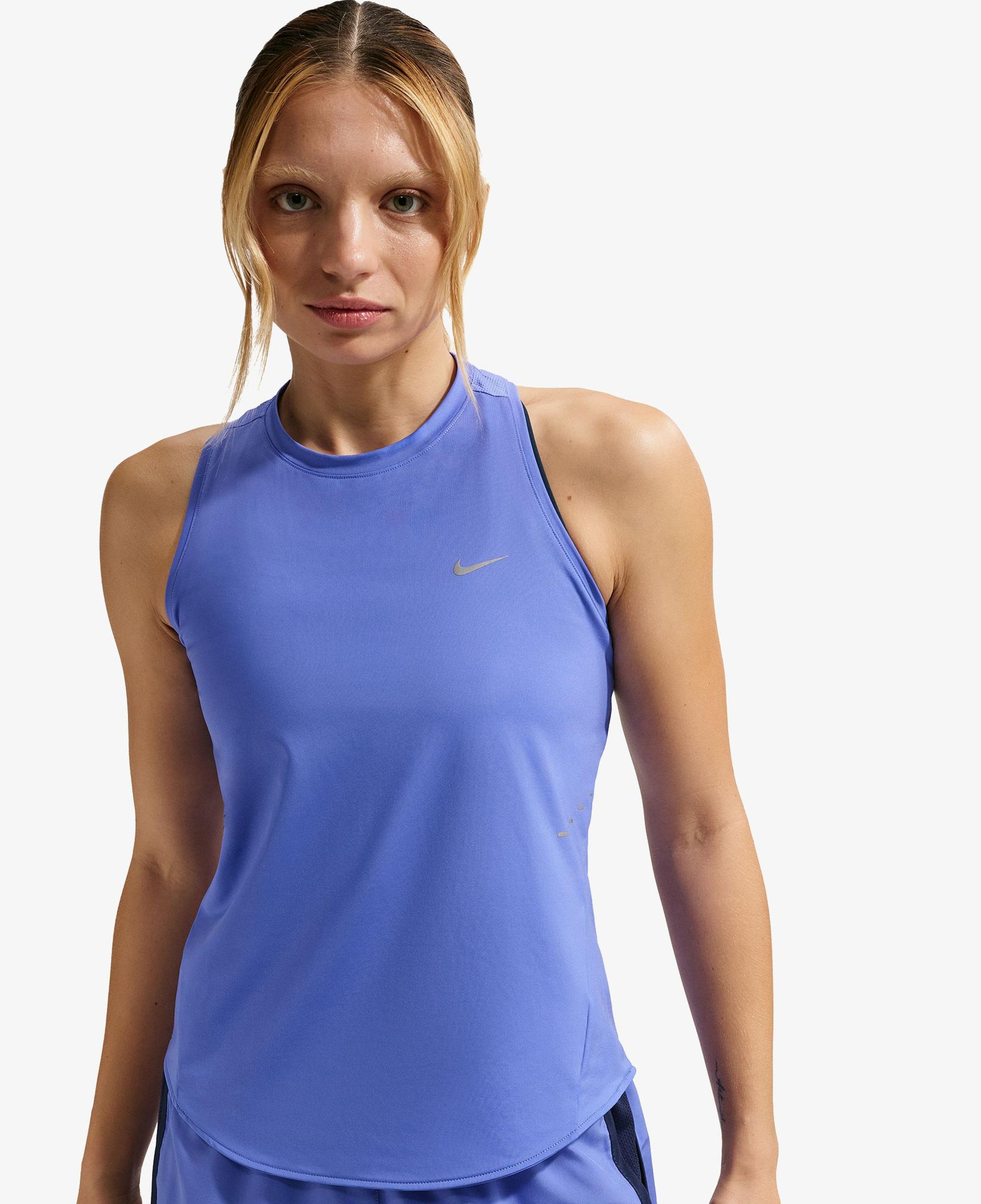 Nike Swift Dri-Fit Kadın Mor Kolsuz T-Shirt