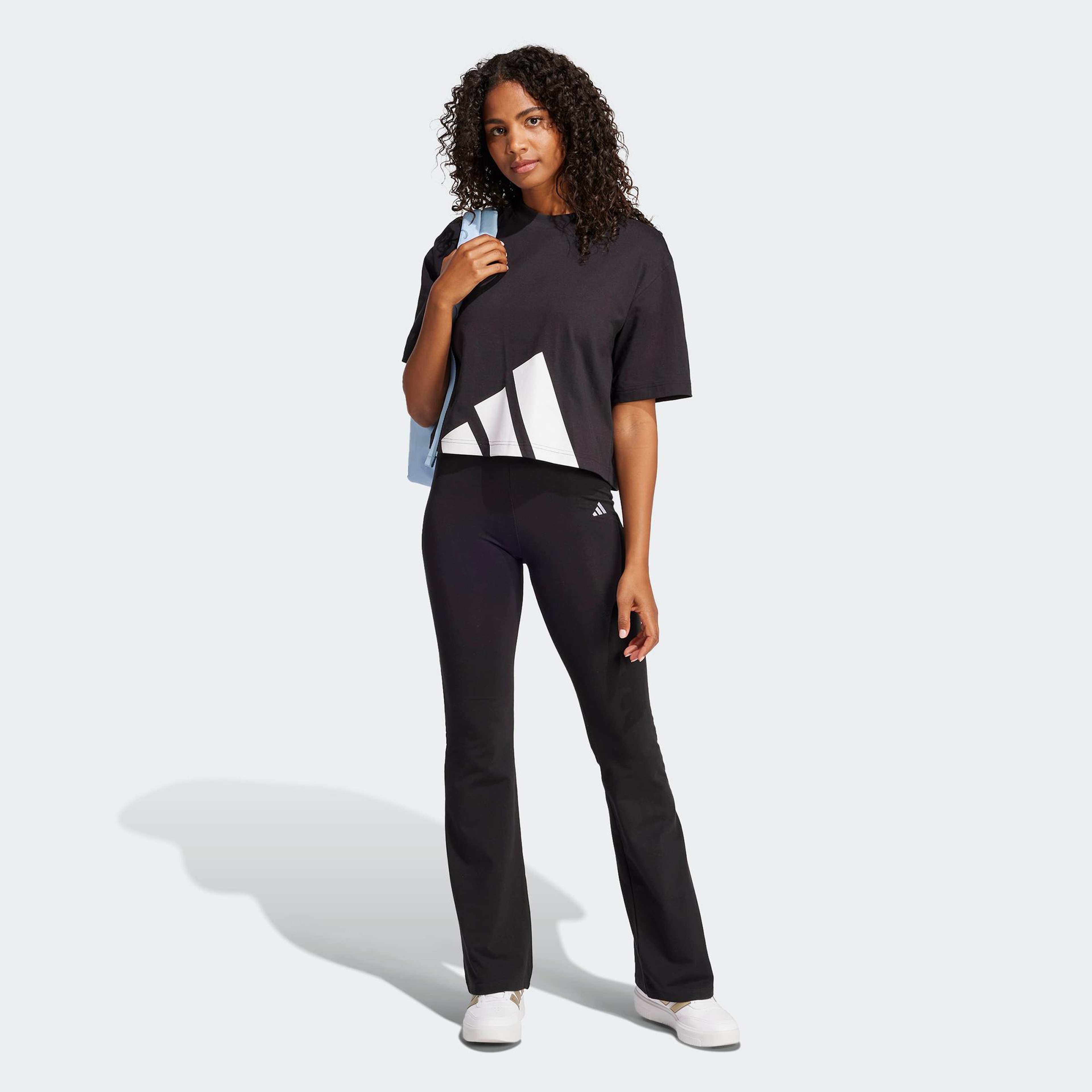 adidas Essentials Big Logo Boyfriend Kadın Siyah T-Shirt