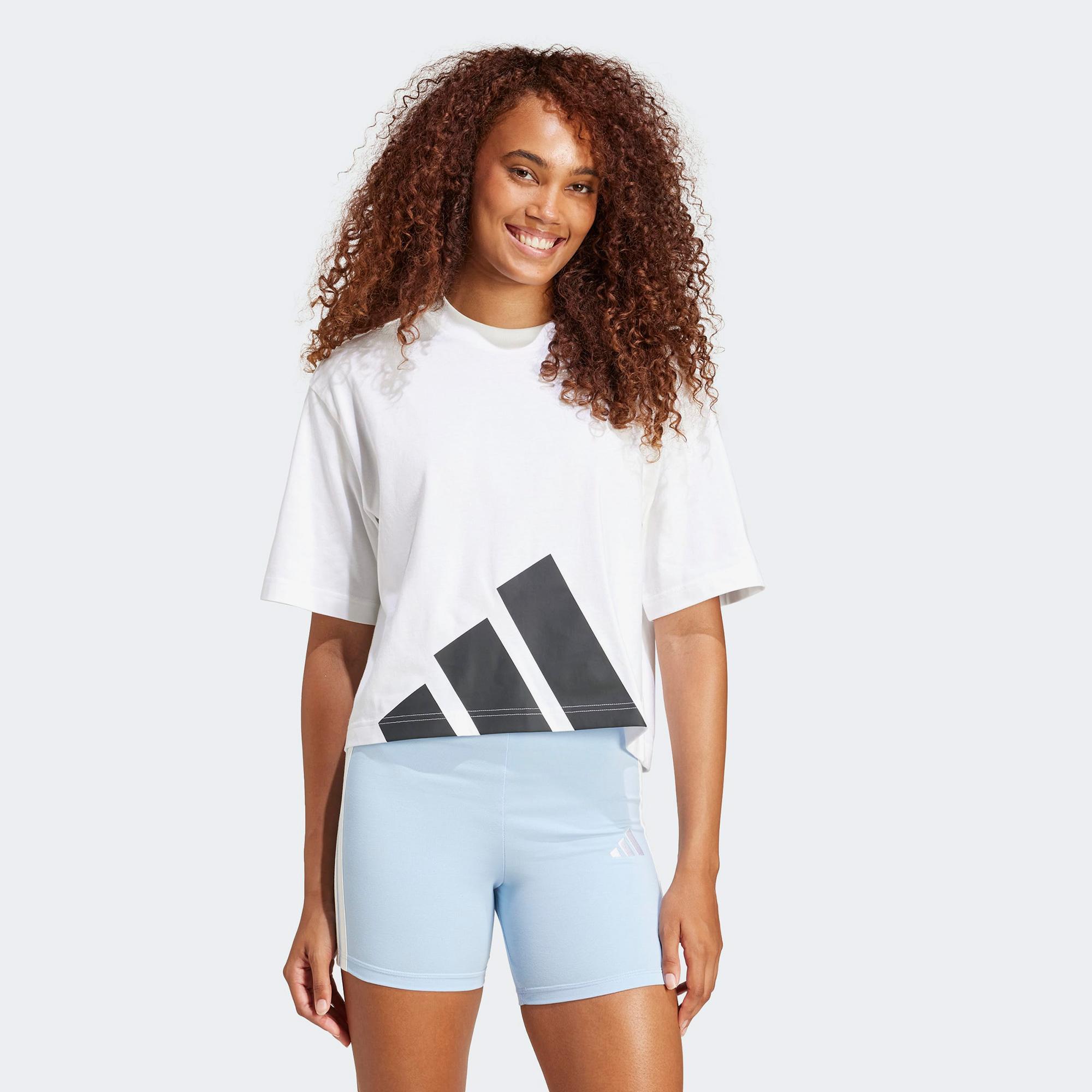 adidas Essentials Big Logo Boyfriend Kadın Beyaz T-Shirt