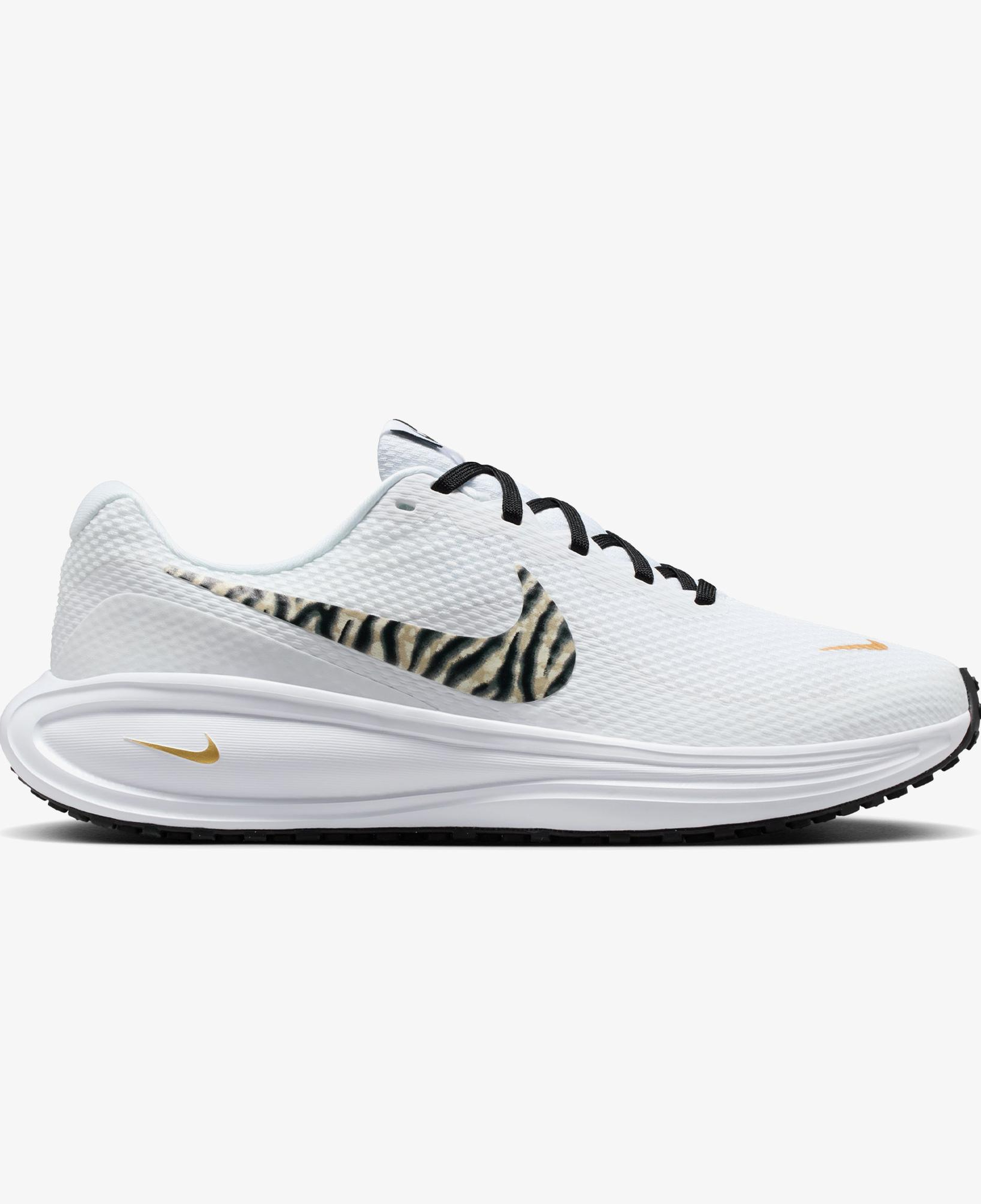 Nike Revolution 8 Kadın Beyaz Koşu Ayakkabısı