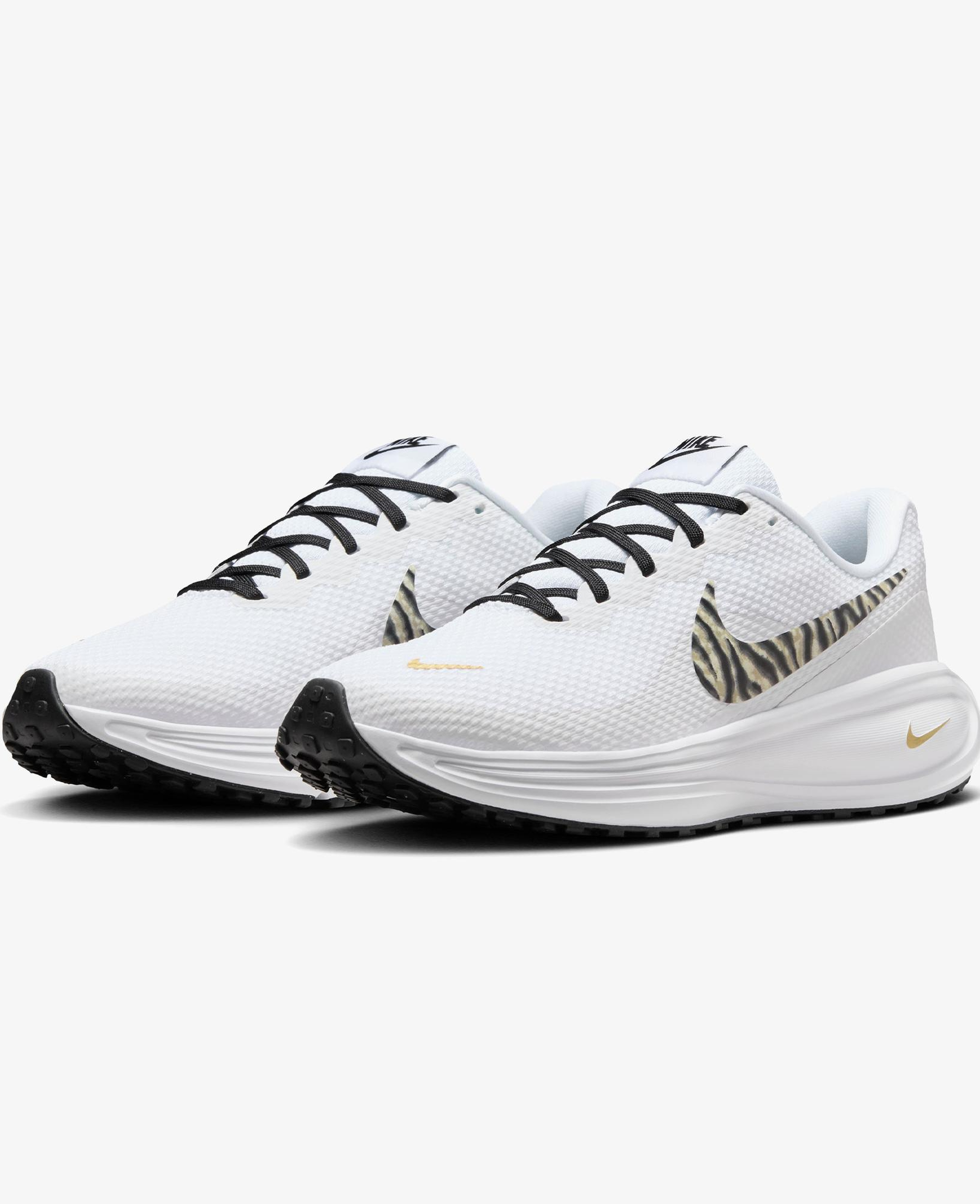 Nike Revolution 8 Kadın Beyaz Koşu Ayakkabısı