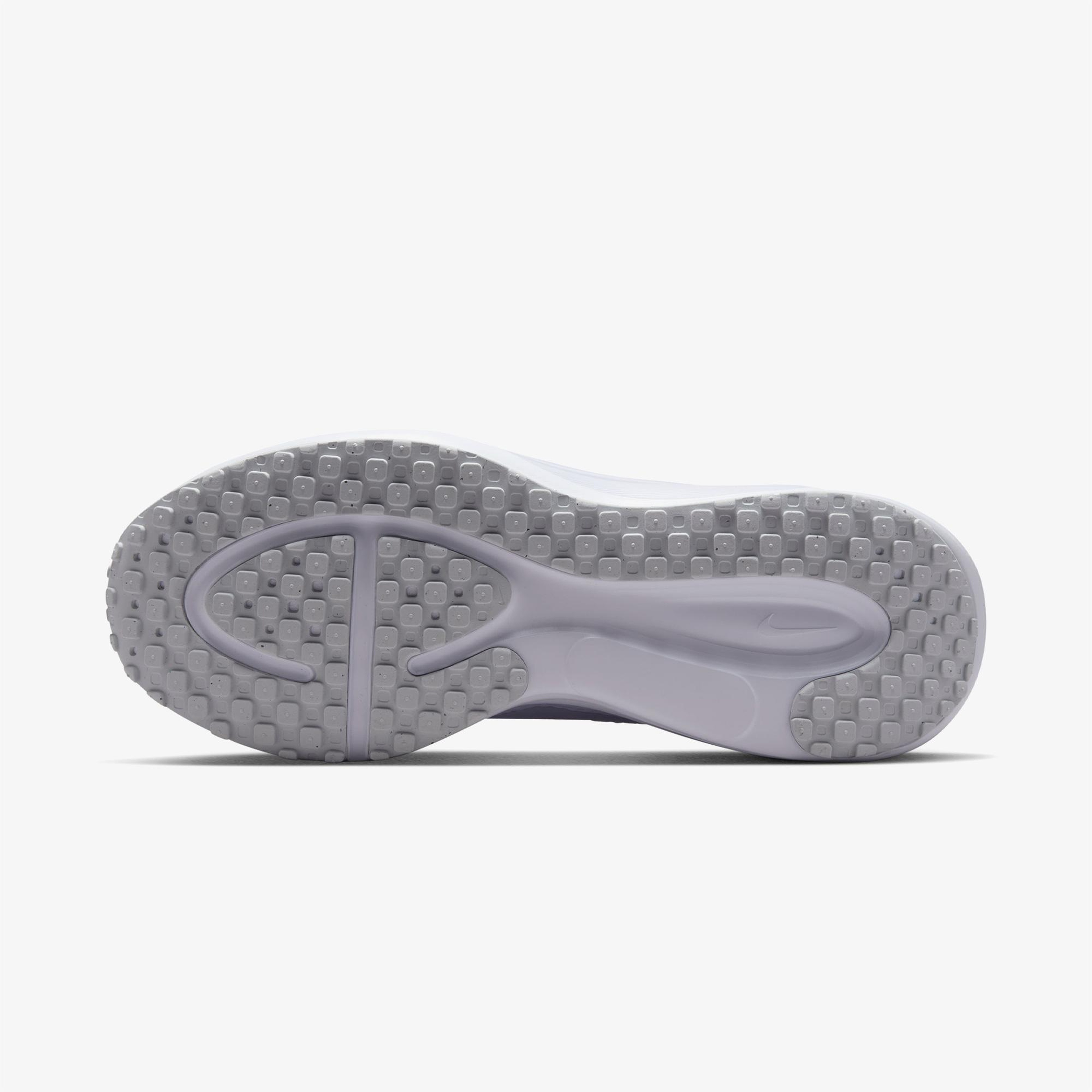 Nike Revolution 8 Kadın Beyaz Koşu Ayakkabısı