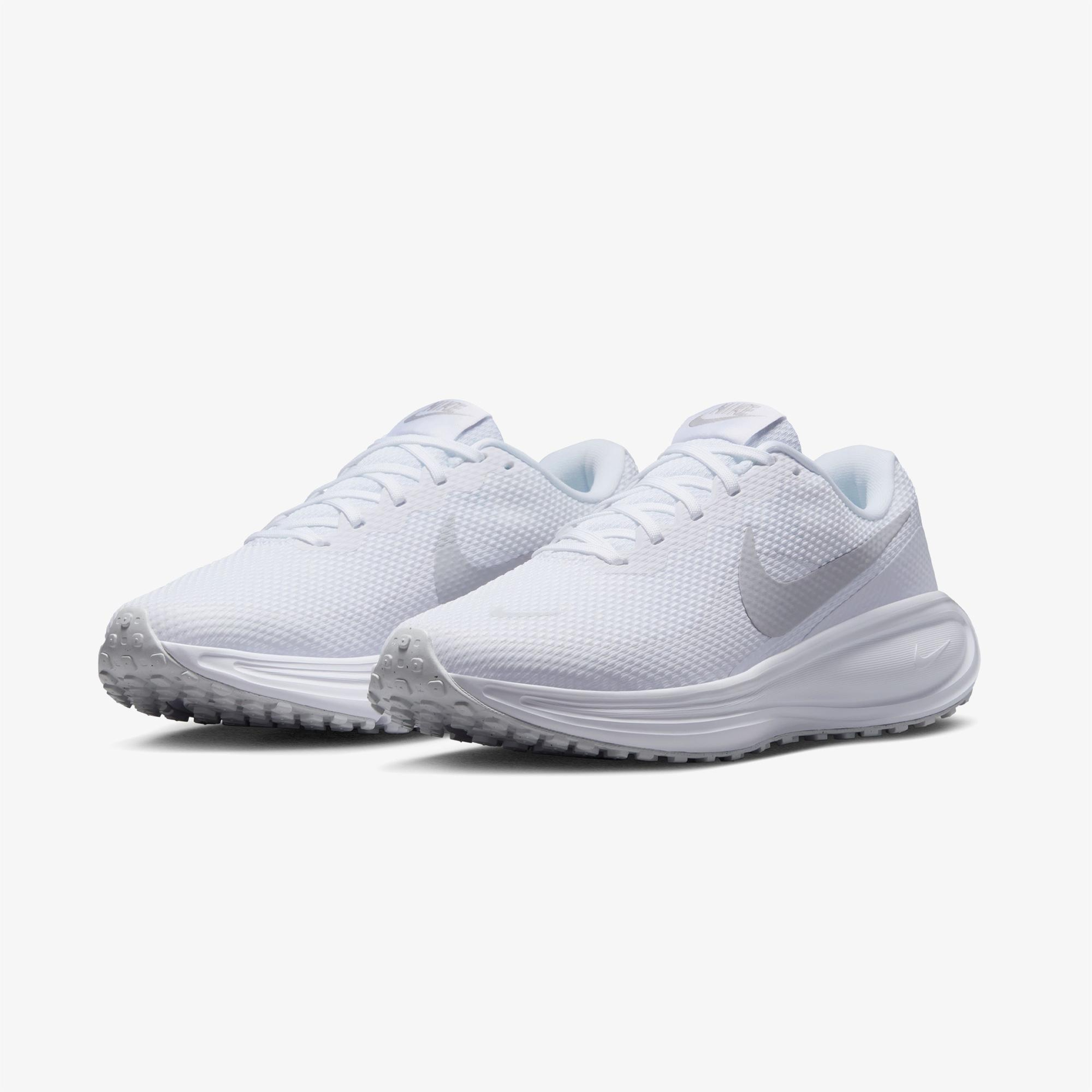 Nike Revolution 8 Kadın Beyaz Koşu Ayakkabısı