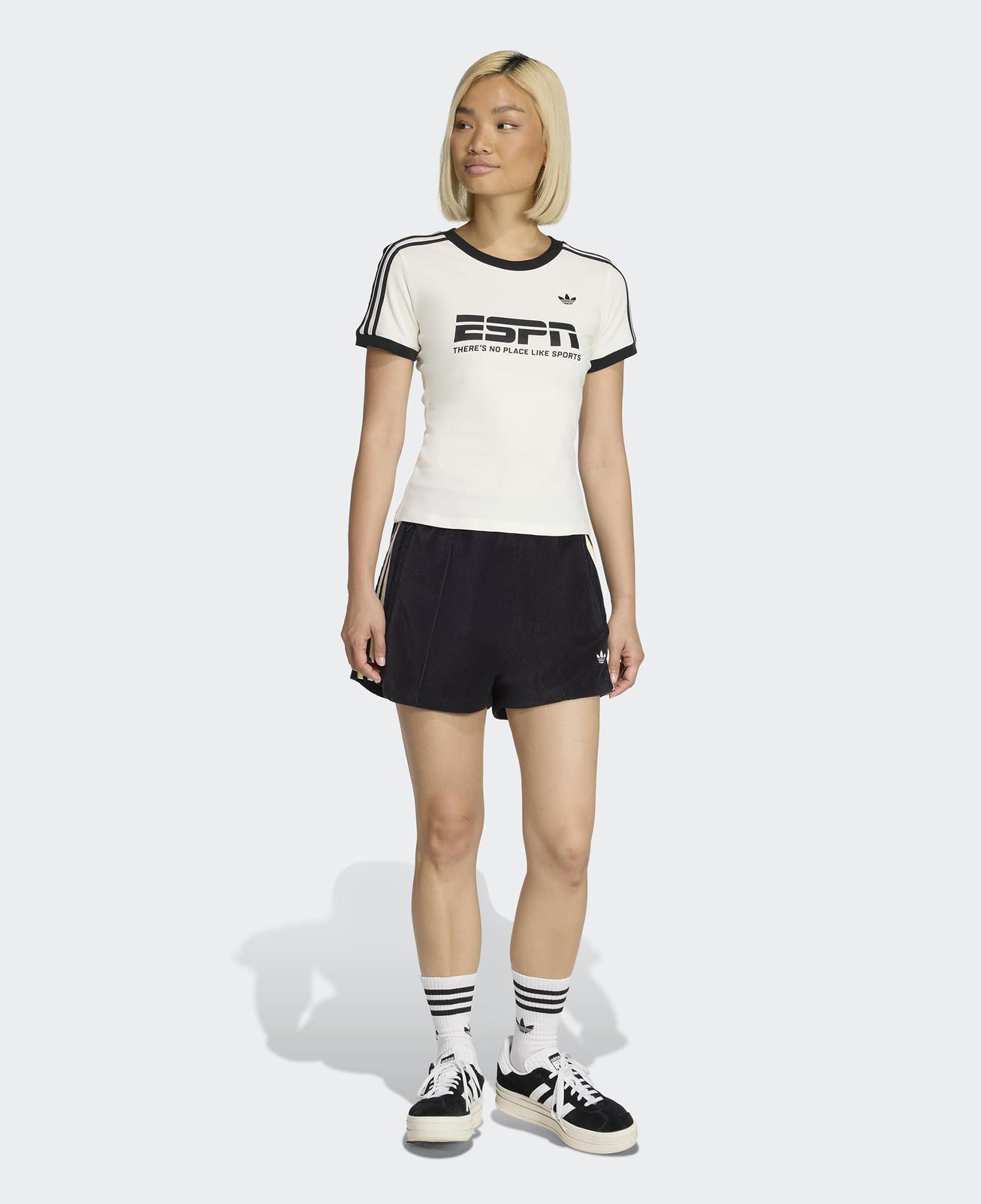 adidas Kadın Beyaz T-Shirt