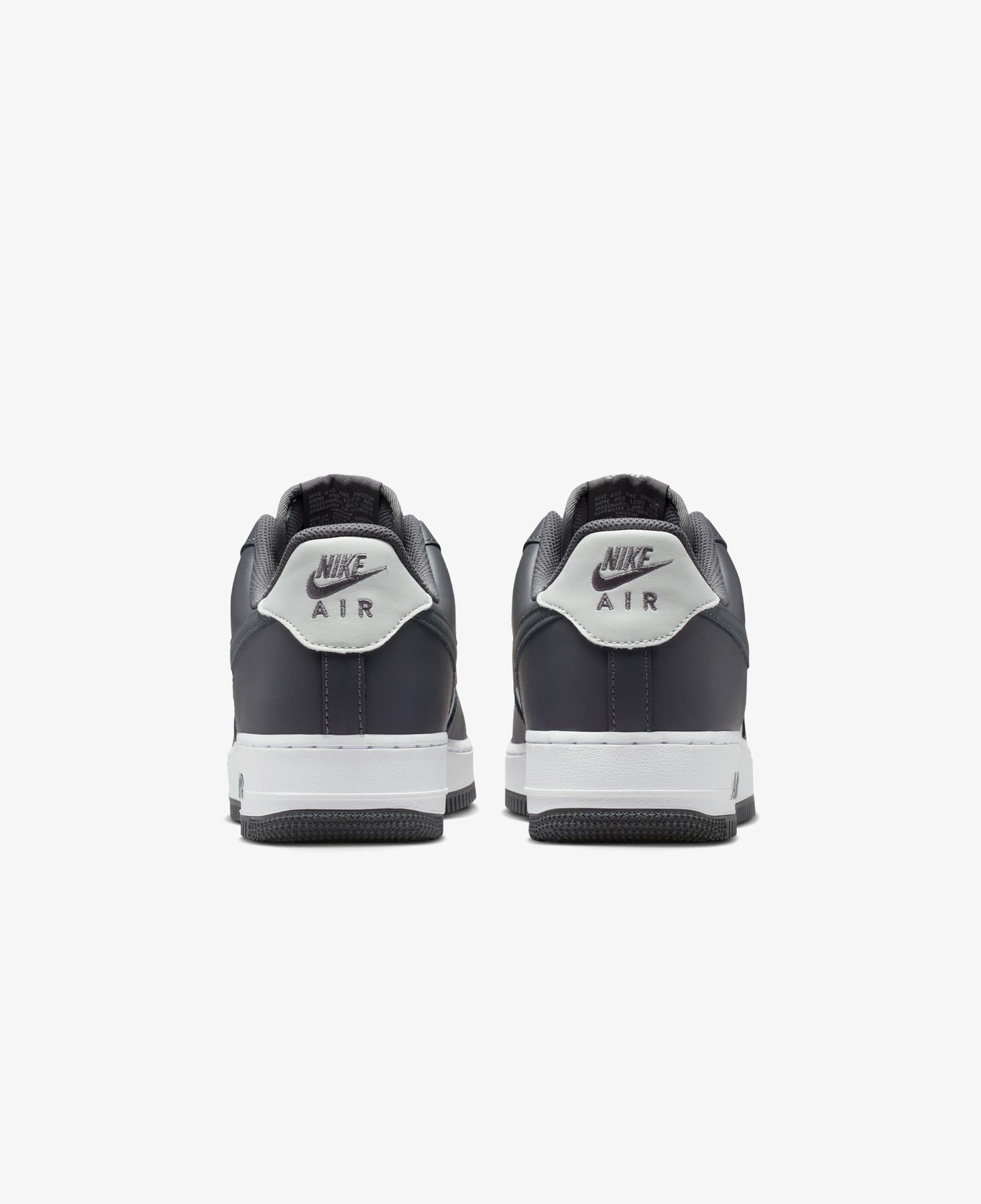 Nike Air Force 1 '07 Erkek Gri Spor Ayakkabı