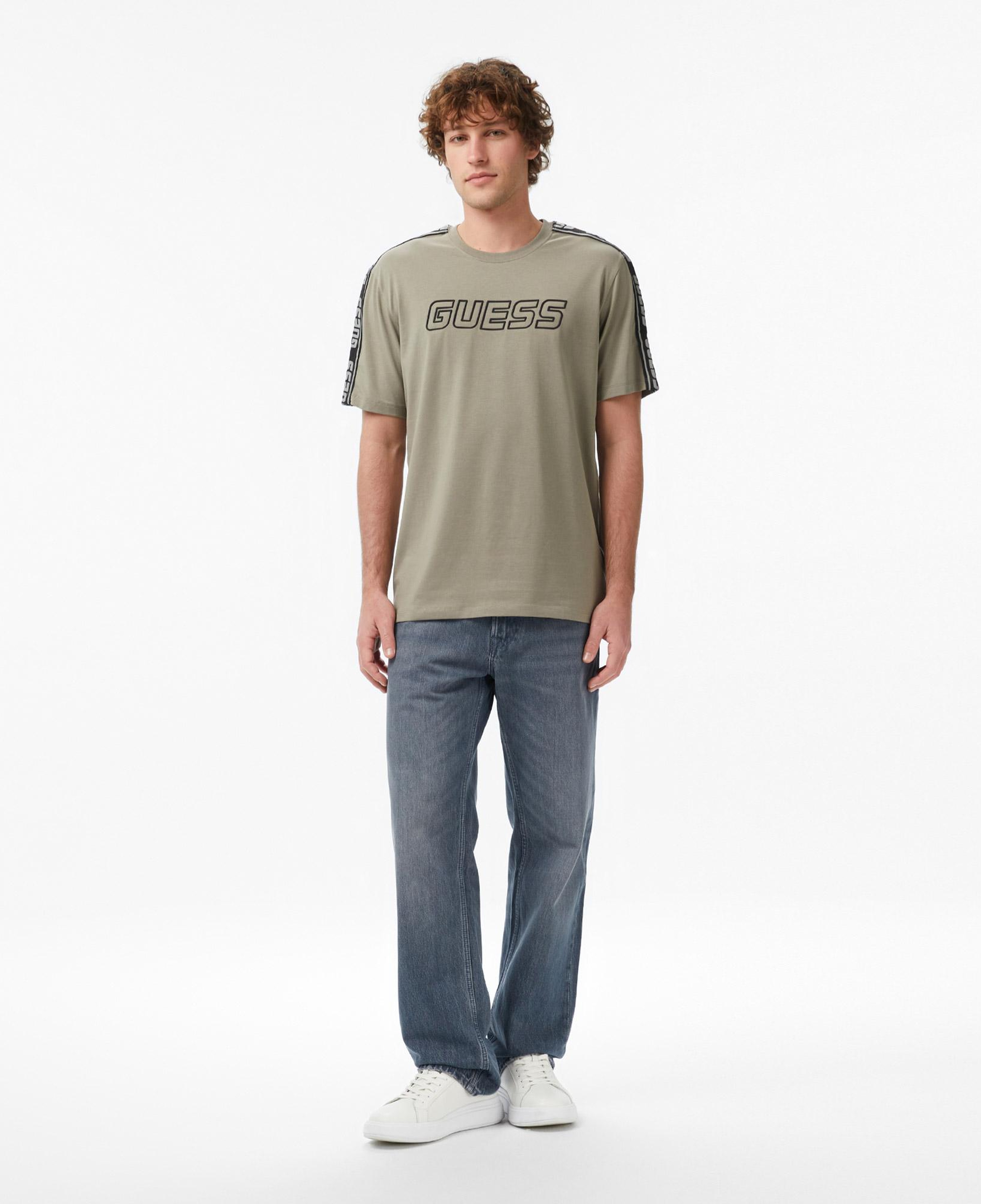 Guess Arlo Aktif Regular Fit Erkek Haki T-Shirt