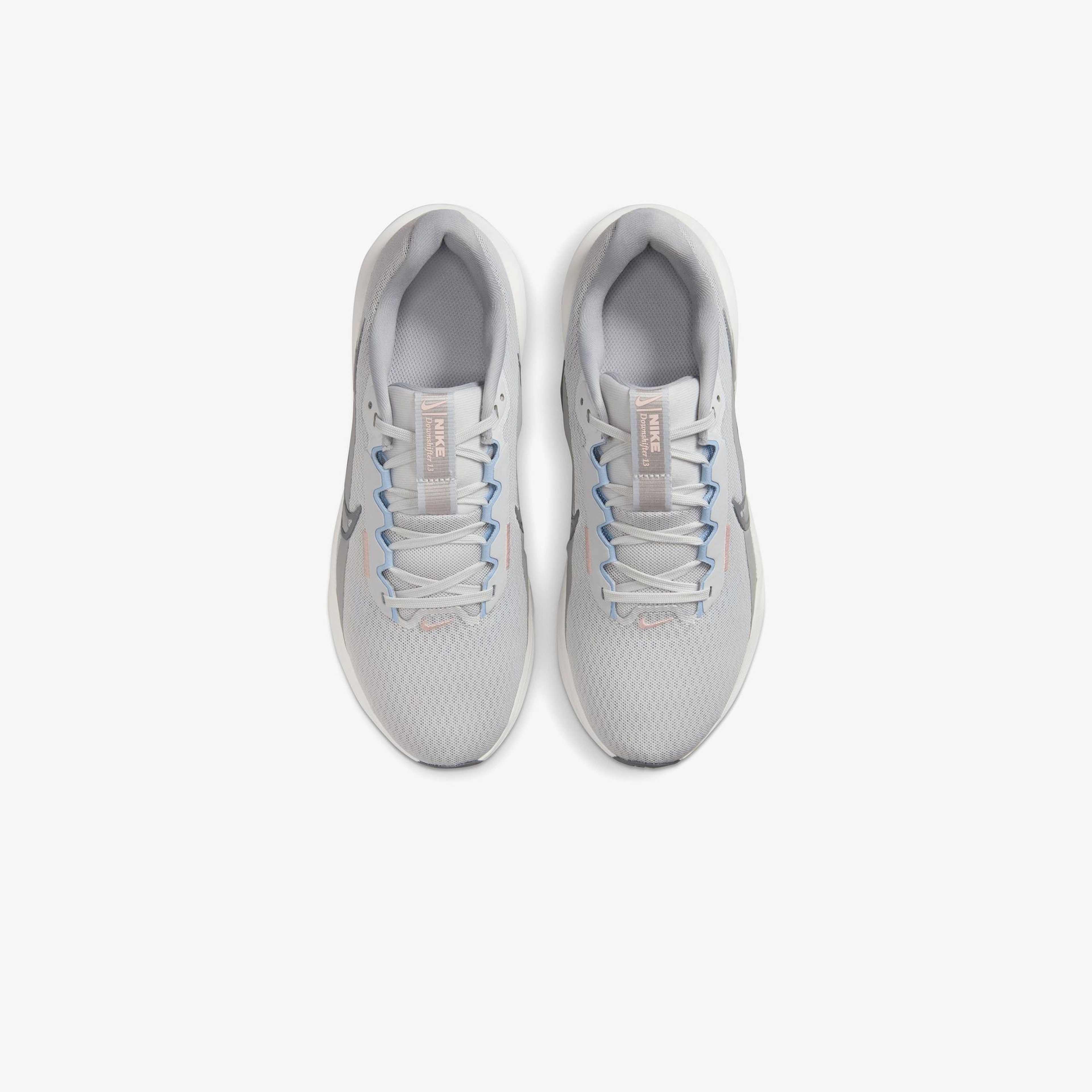 Nike Downshifter 13 Kadın Gri Koşu Ayakkabısı