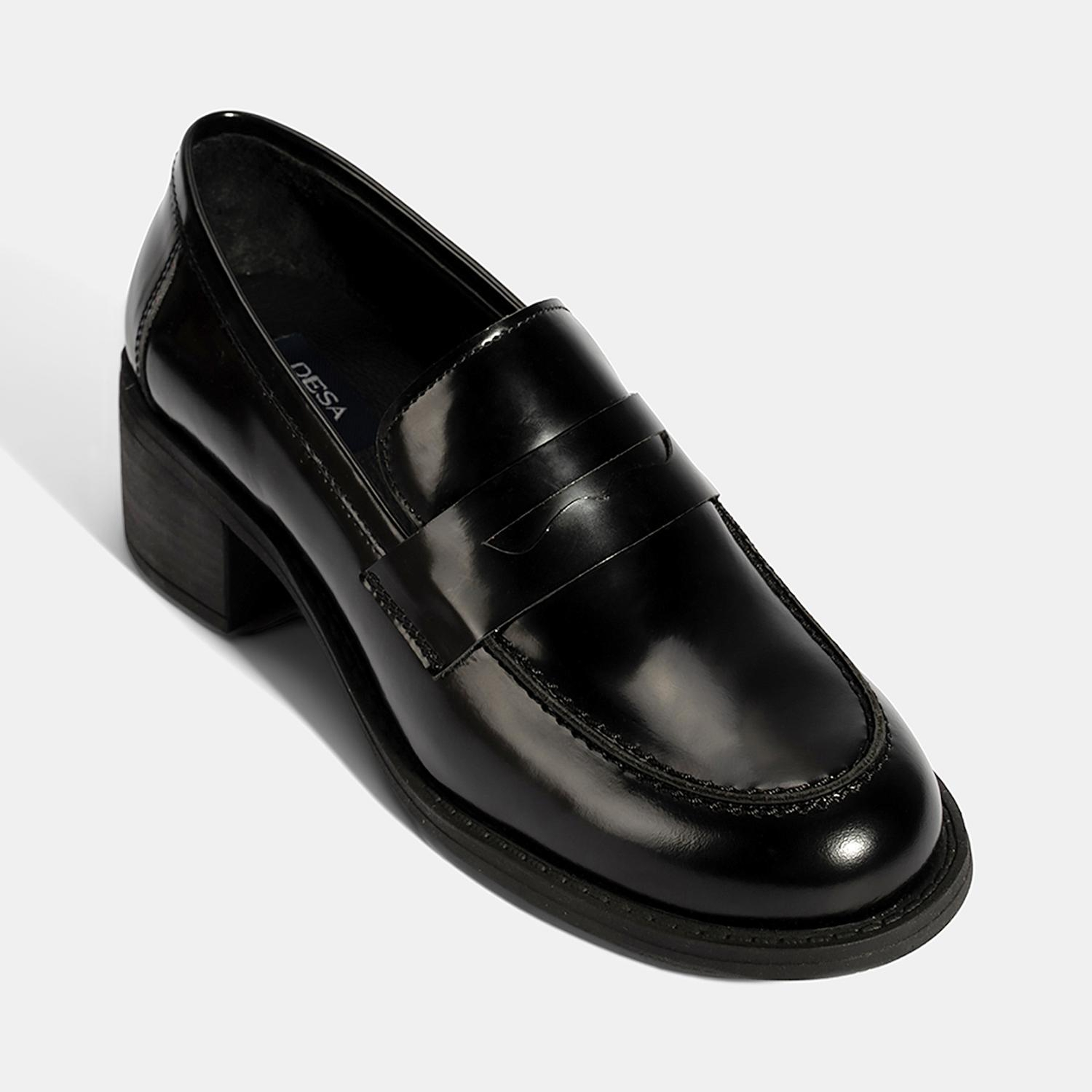 Kadın Siyah Topuklu Deri Loafer