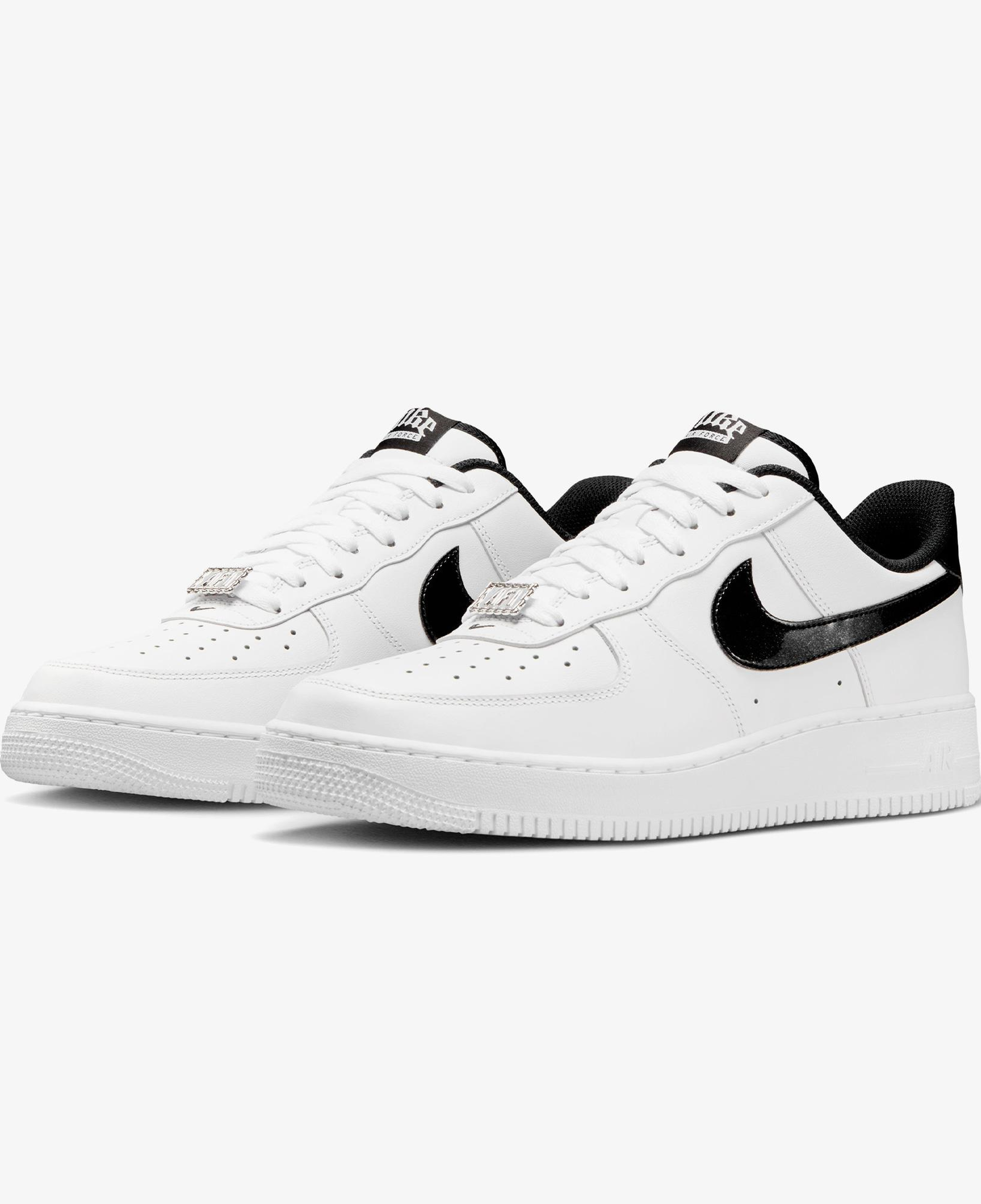 Nike Air Force 1 '07 LV8 Erkek Beyaz Spor Ayakkabı
