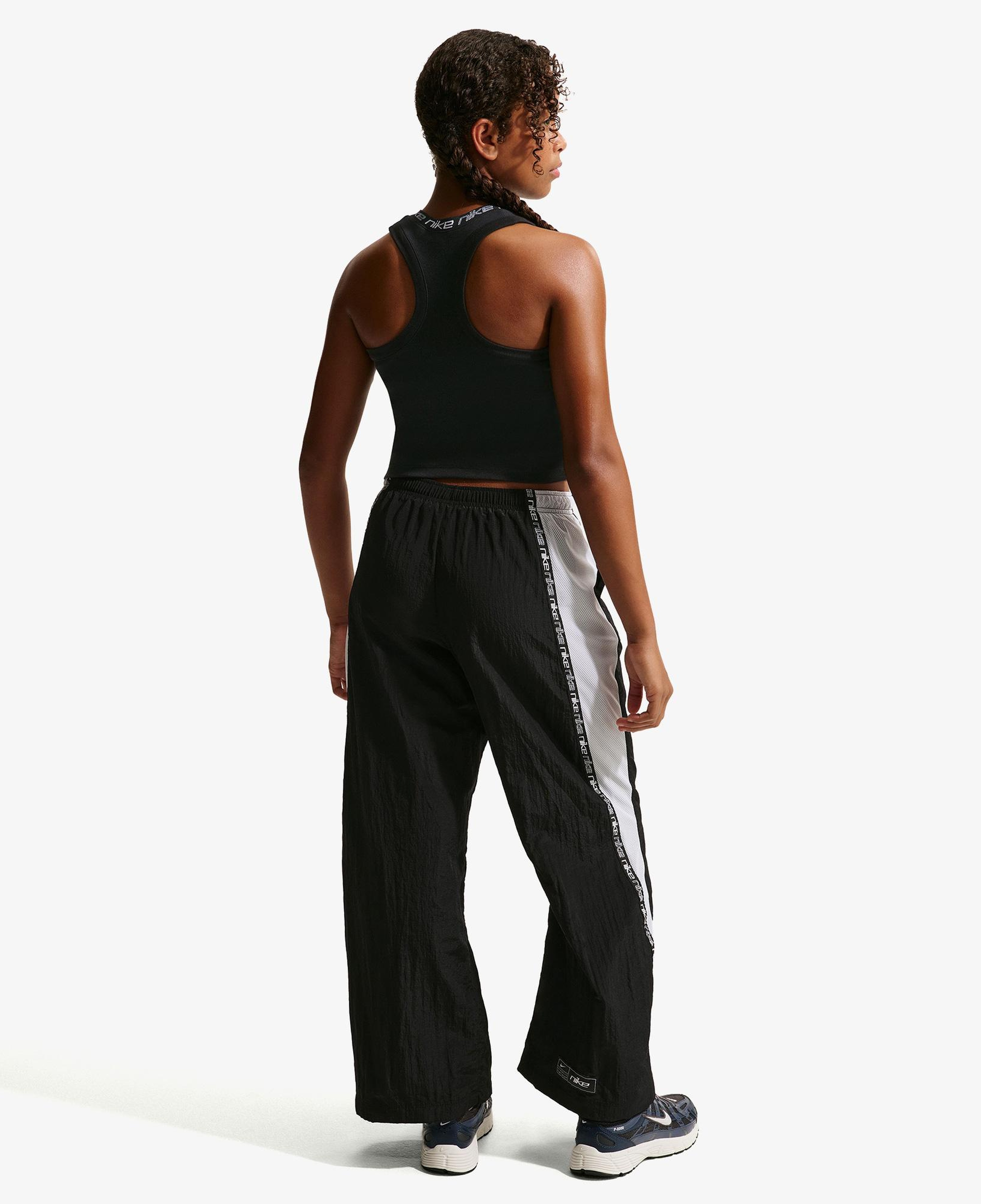 Nike Sportswear Dri-Fit Çocuk Siyah Kolsuz T-Shirt