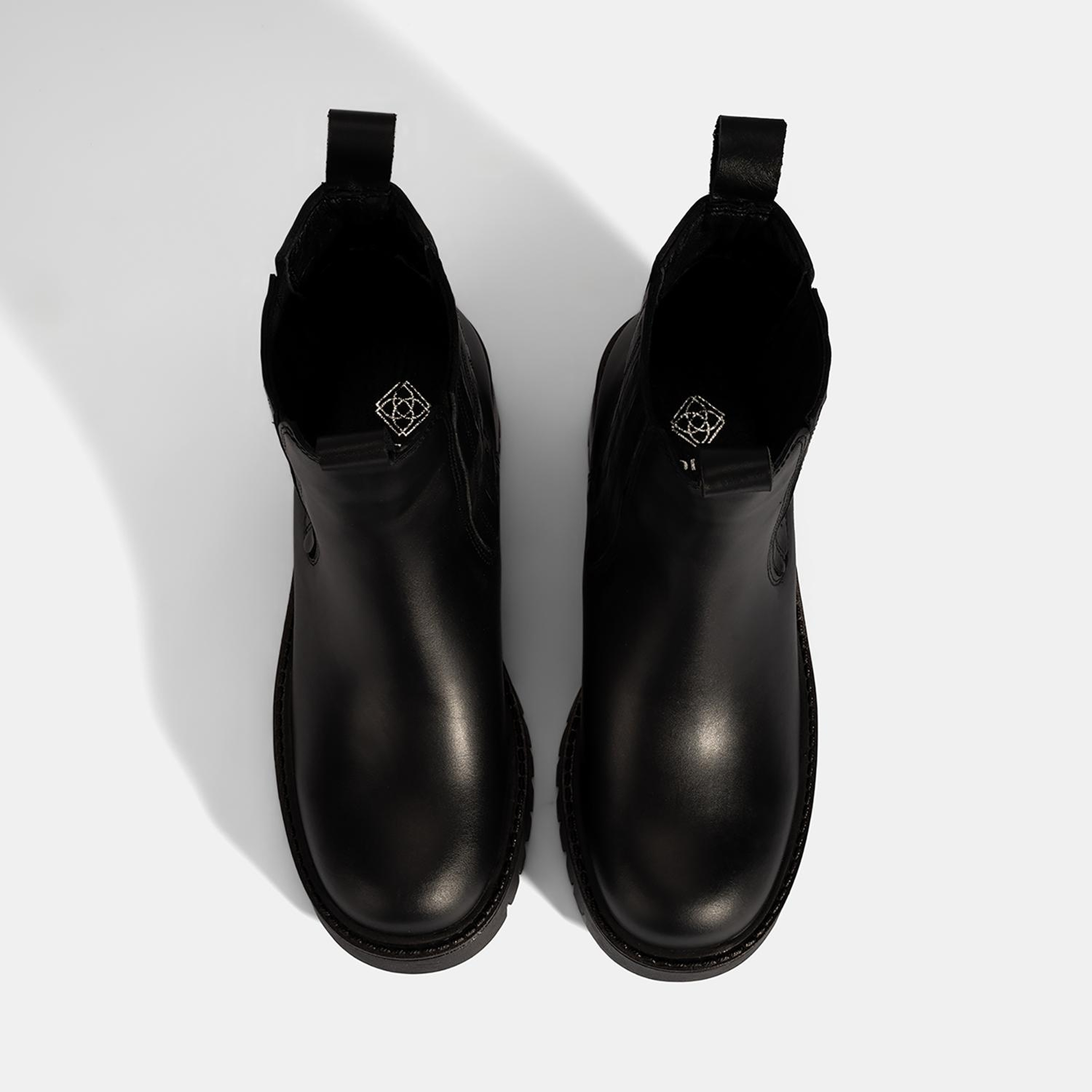 Kadın Siyah Lastikli Topuklu Deri Chelsea Bot