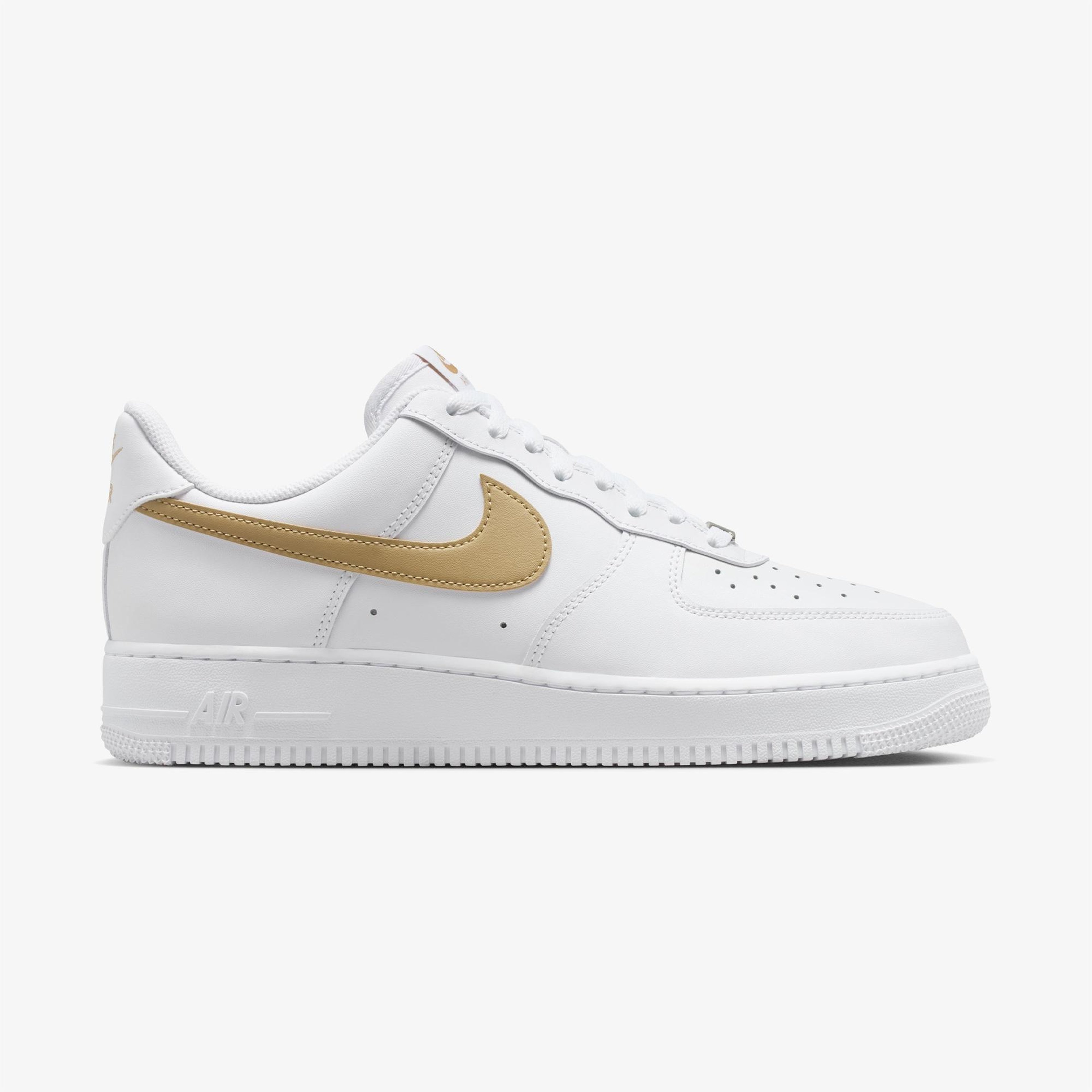 Nike Air Force 1 '07 Erkek Beyaz Spor Ayakkabı