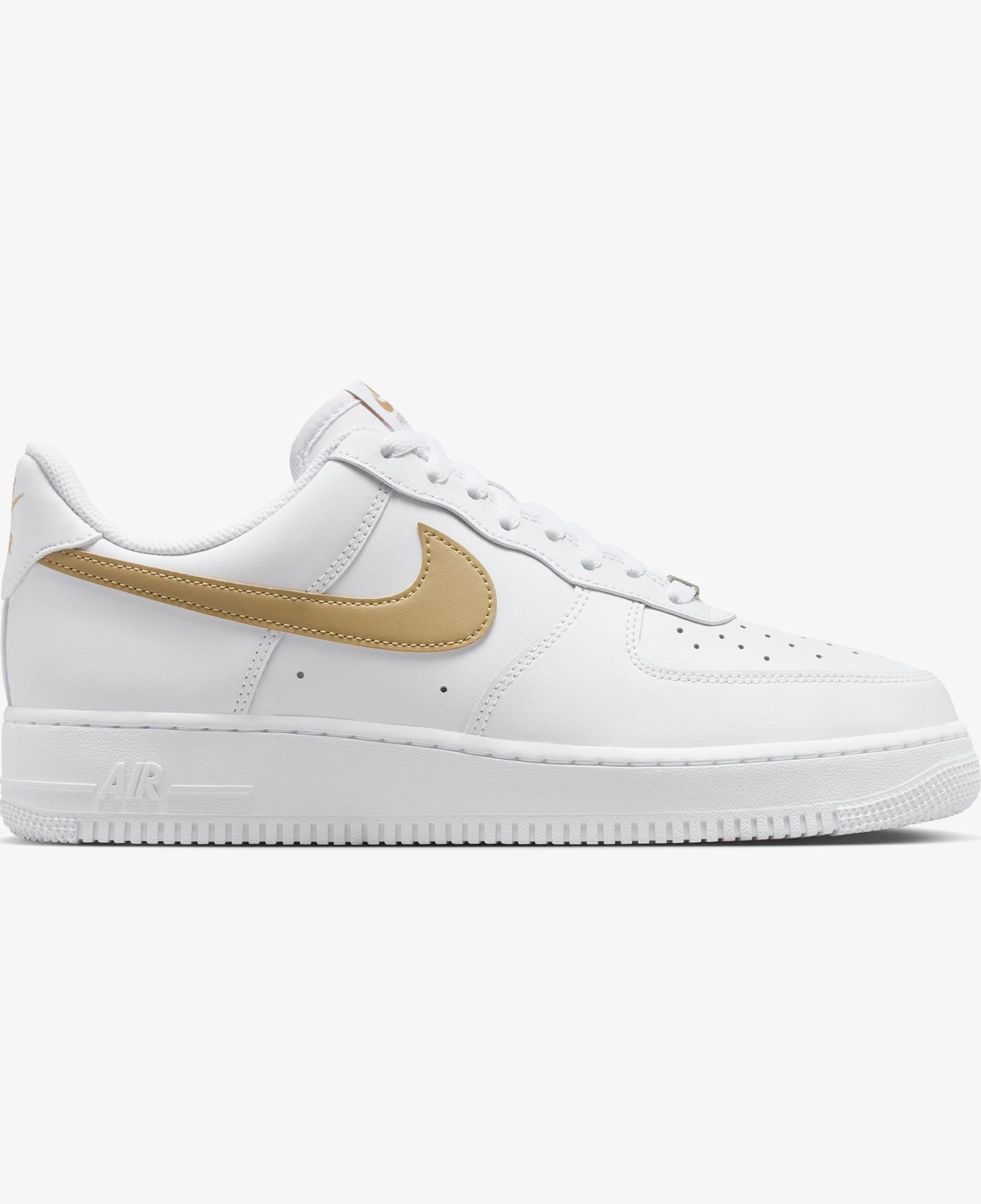 Nike Air Force 1 '07 Erkek Beyaz Spor Ayakkabı