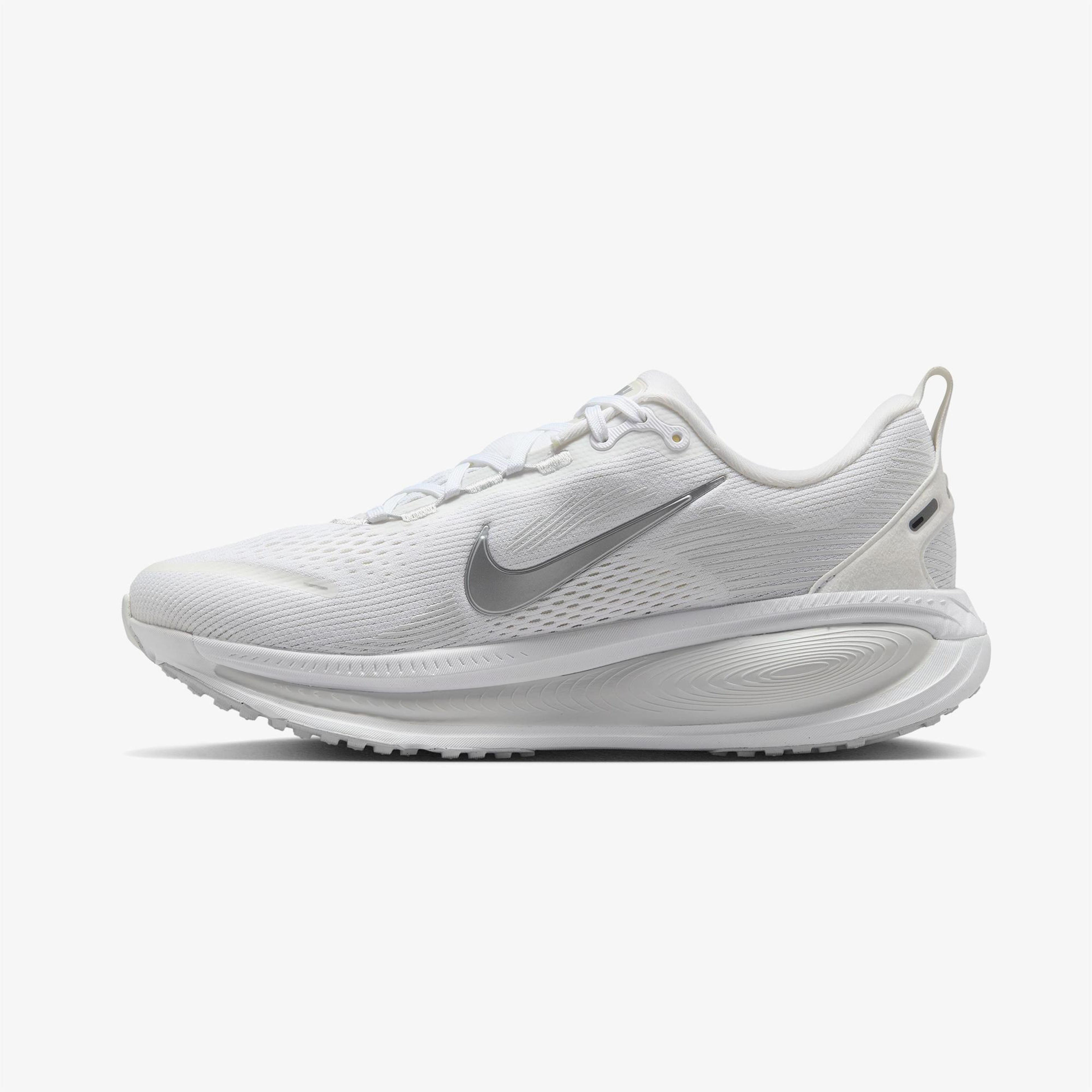 Nike Vomero 18 Kadın Beyaz Koşu Ayakkabısı