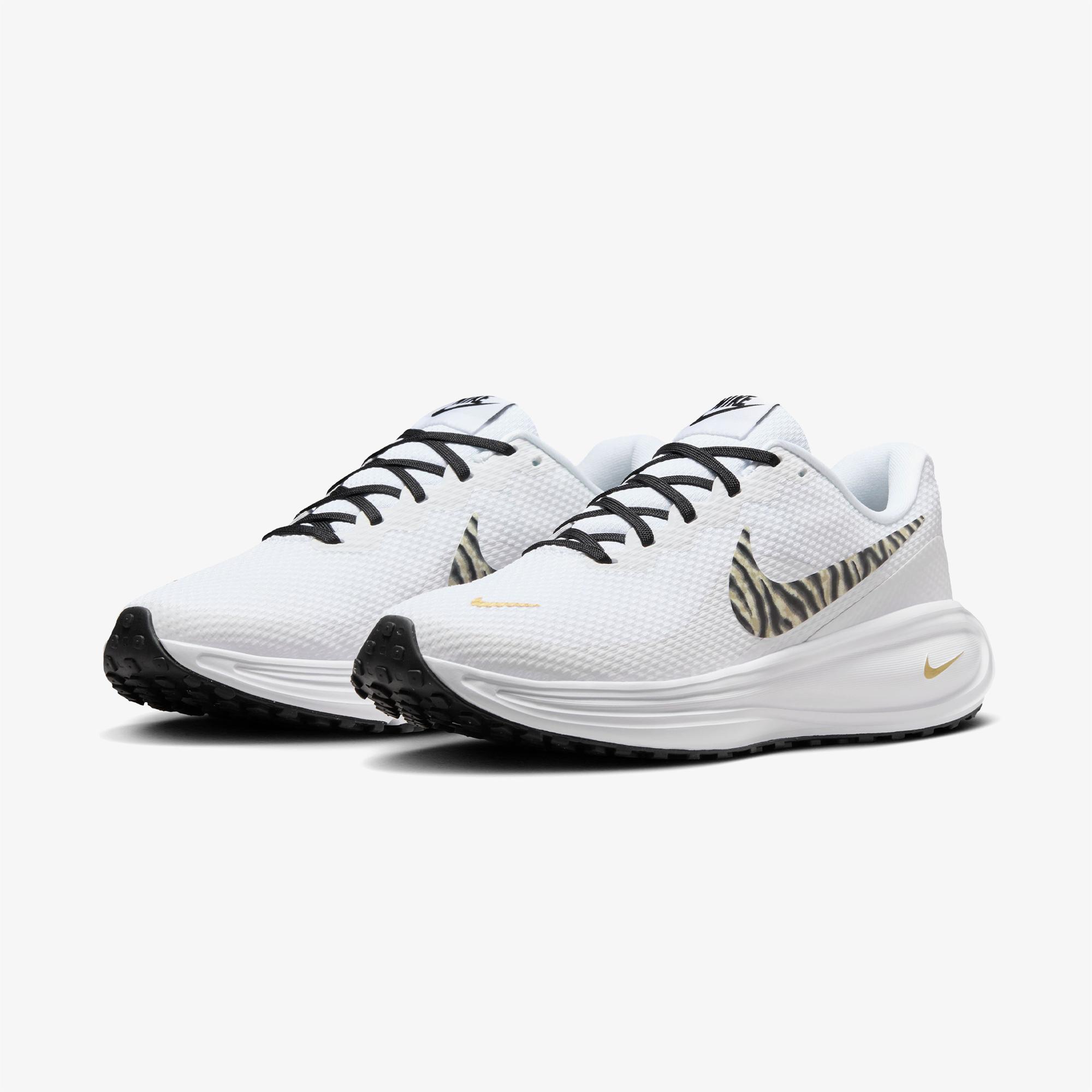 Nike Revolution 8 Kadın Beyaz Koşu Ayakkabısı