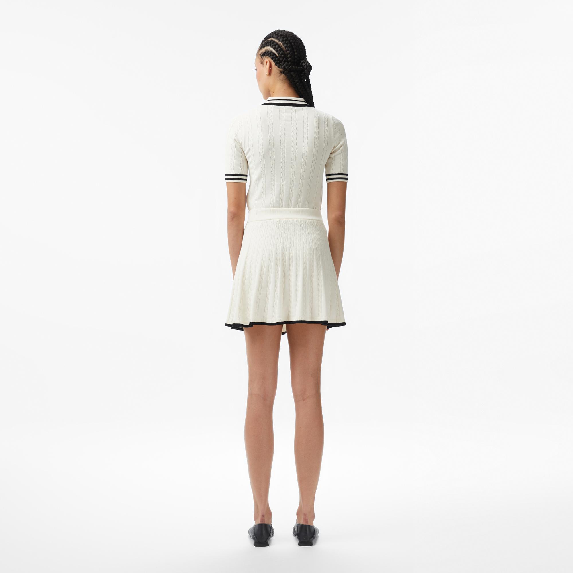 Guess Shari Aktif Pileli Kadın Beyaz Etek