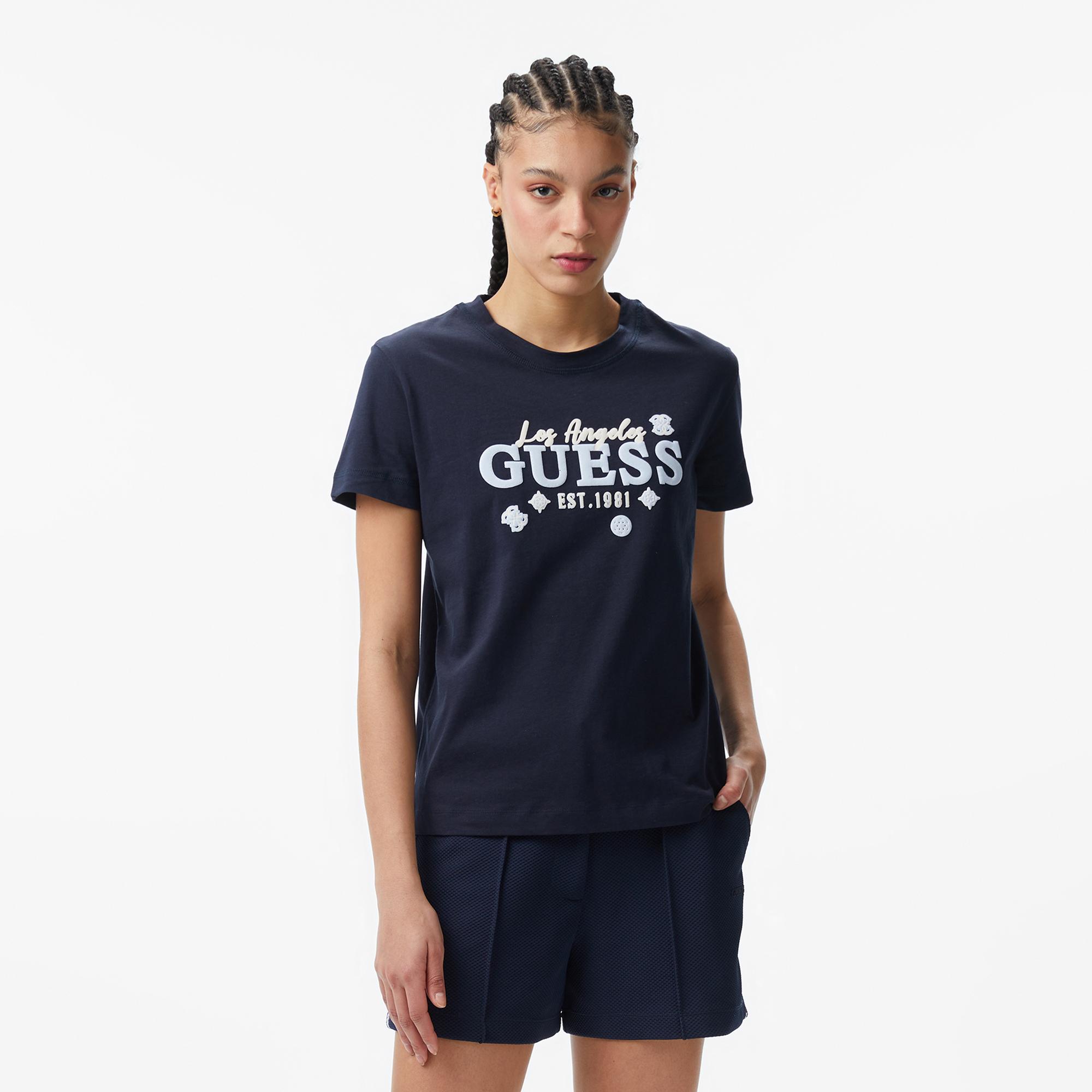 Guess Agnes Aktif Regular Fit Kadın Lacivert T-Shirt