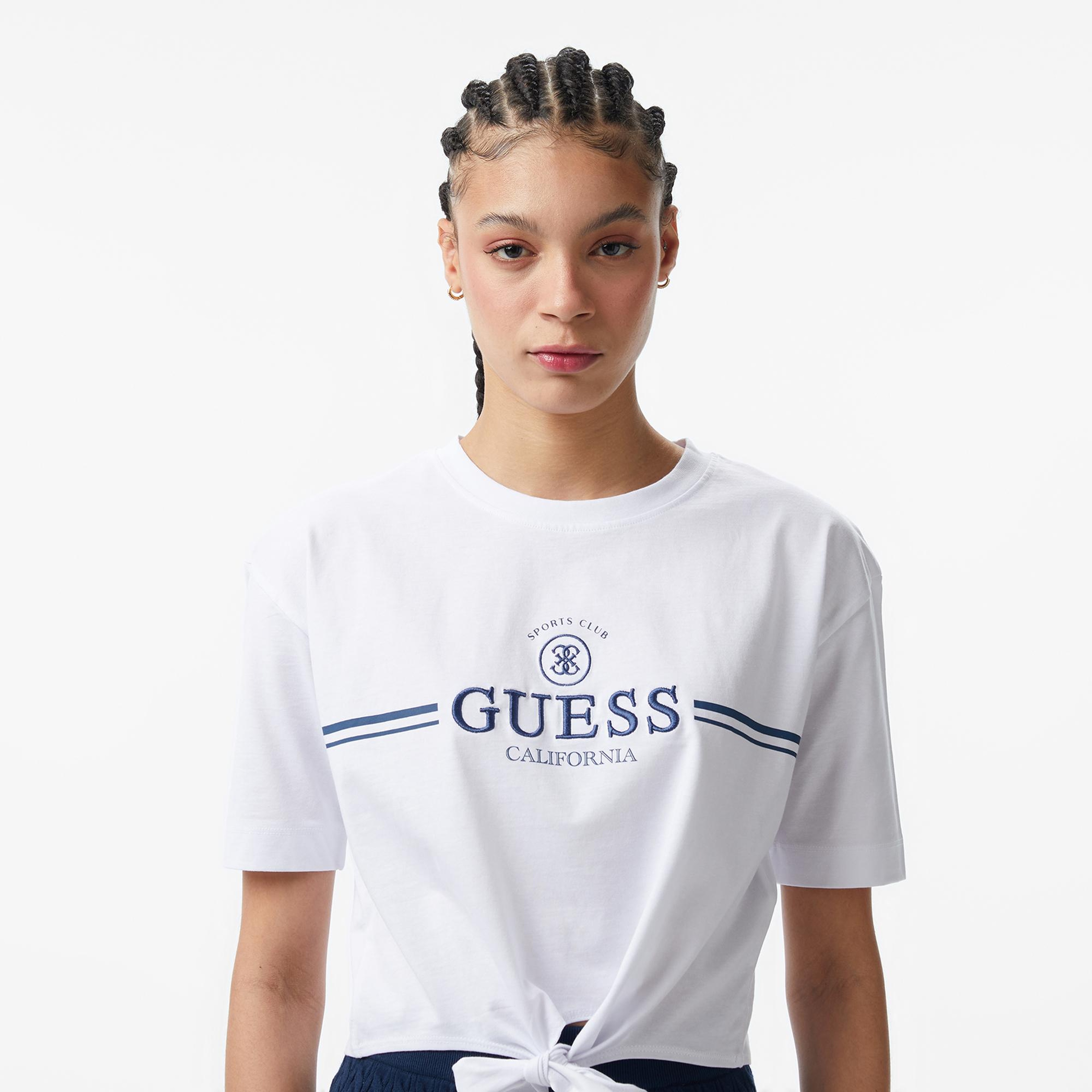 Guess Stream Aktif Boxy Fit Kadın Beyaz T-Shirt