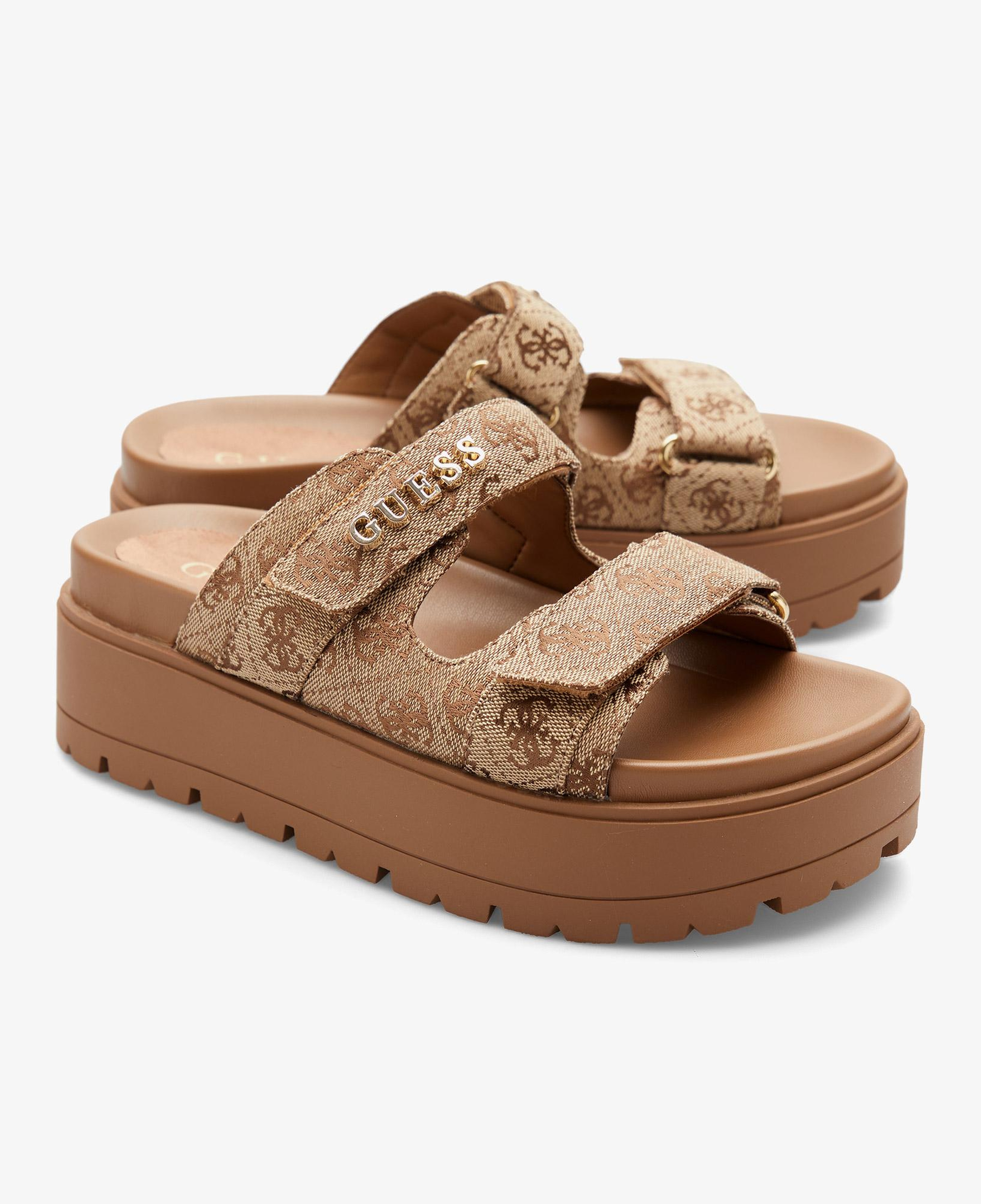 Guess Faxon Kadın Bej Sandalet