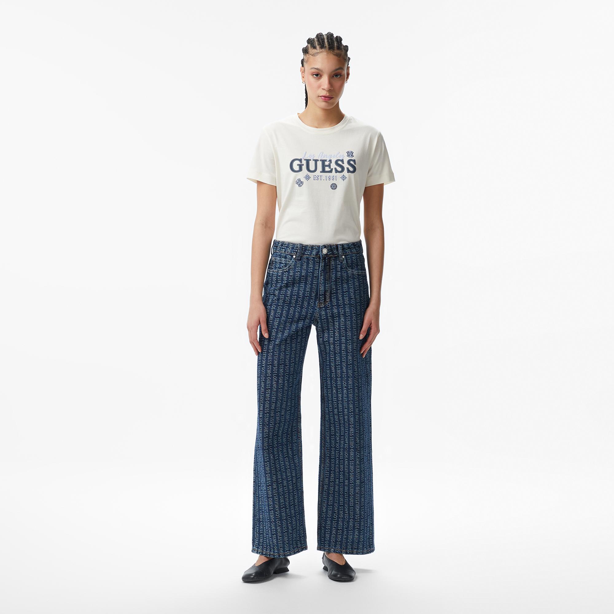 Guess Agnes Aktif Regular Fit Kadın Beyaz T-Shirt