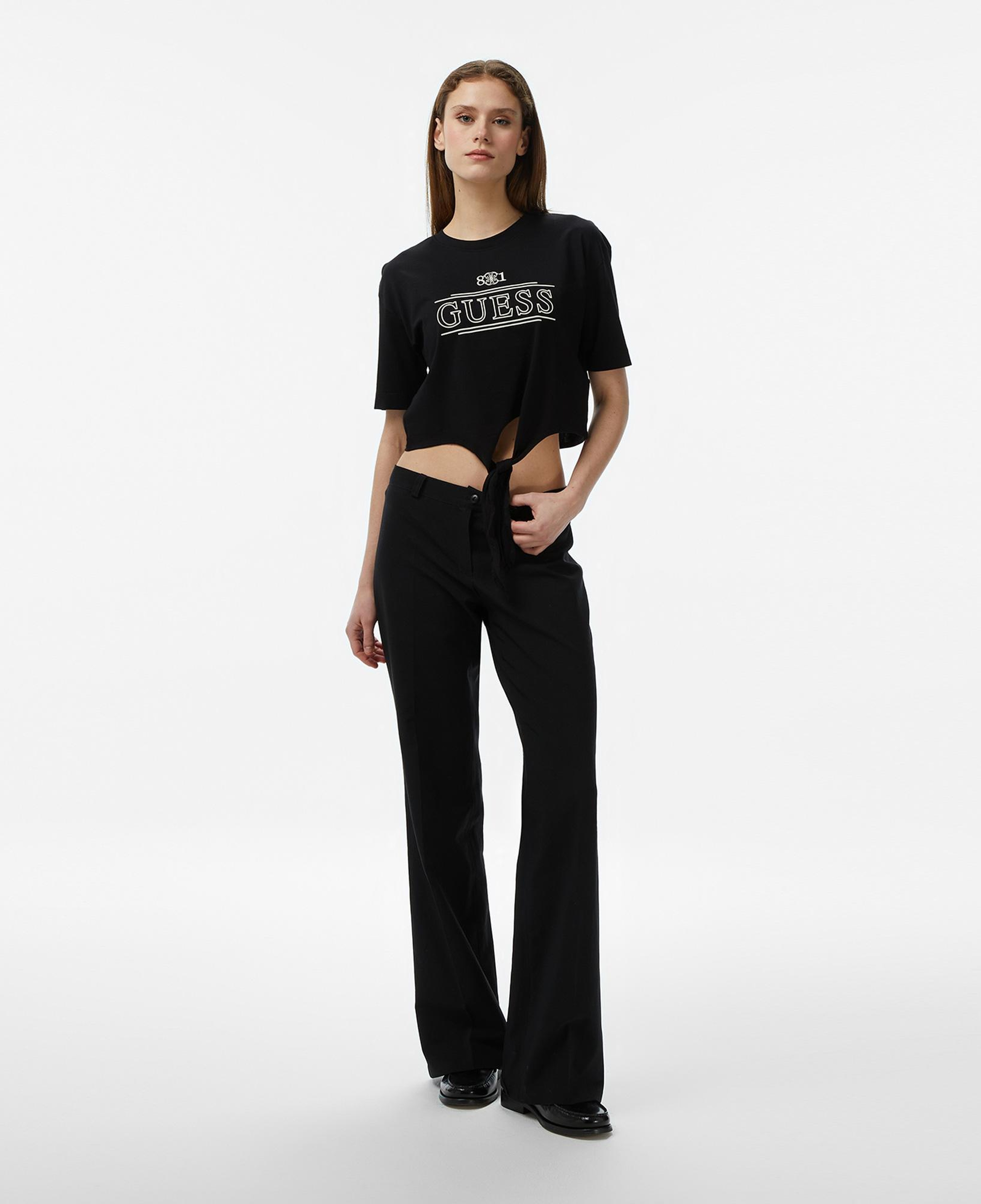 Guess Martina Aktif Boxy Fit Kadın Siyah T-Shirt