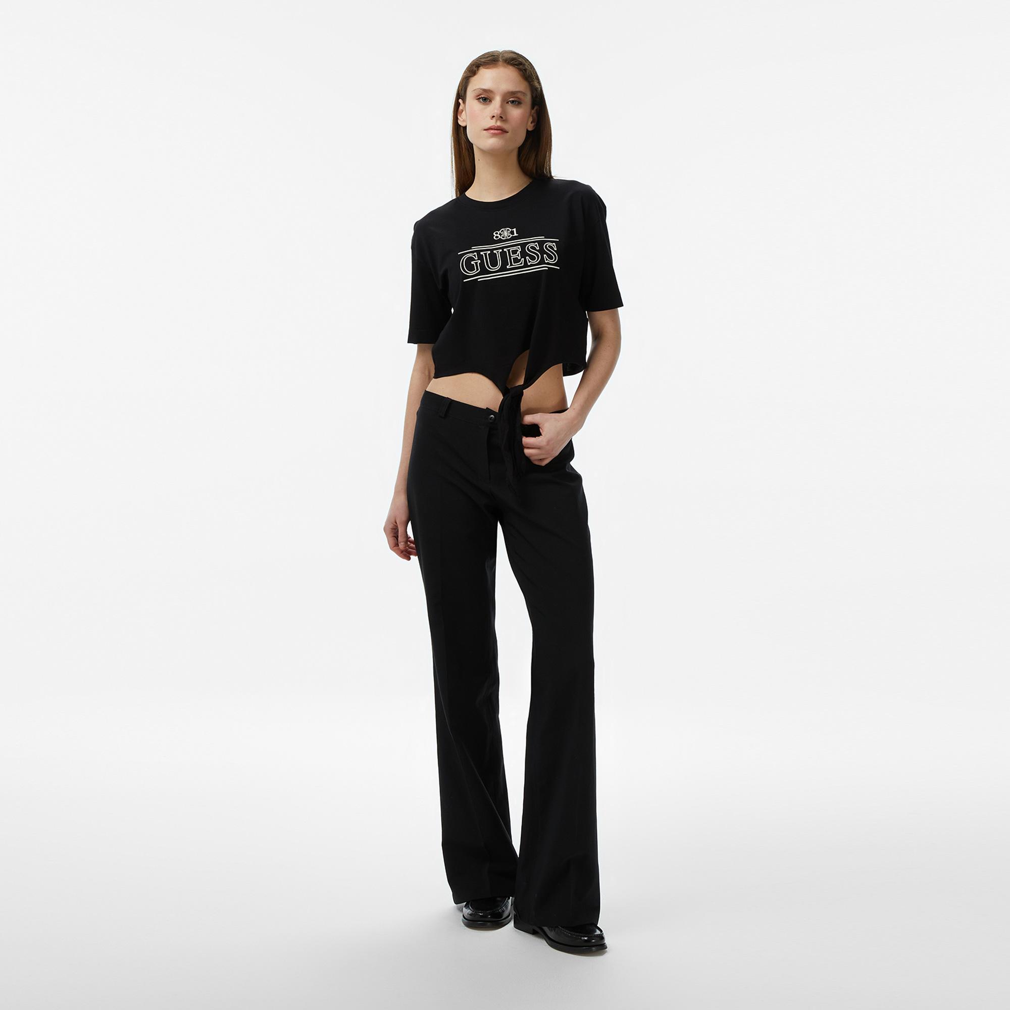 Guess Martina Aktif Boxy Fit Kadın Siyah T-Shirt