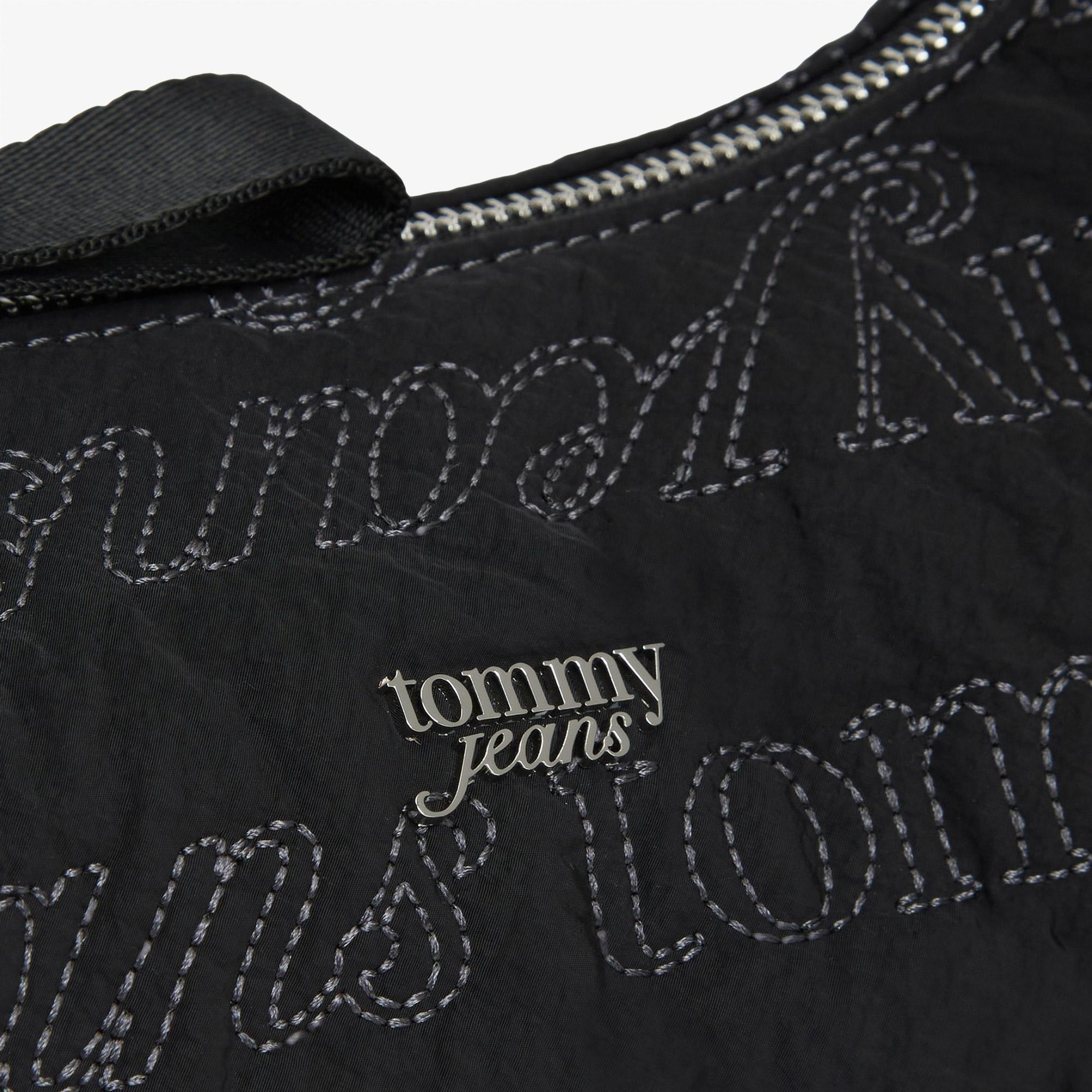 Tommy Hilfiger Icon Kadın Siyah Omuz Çantası