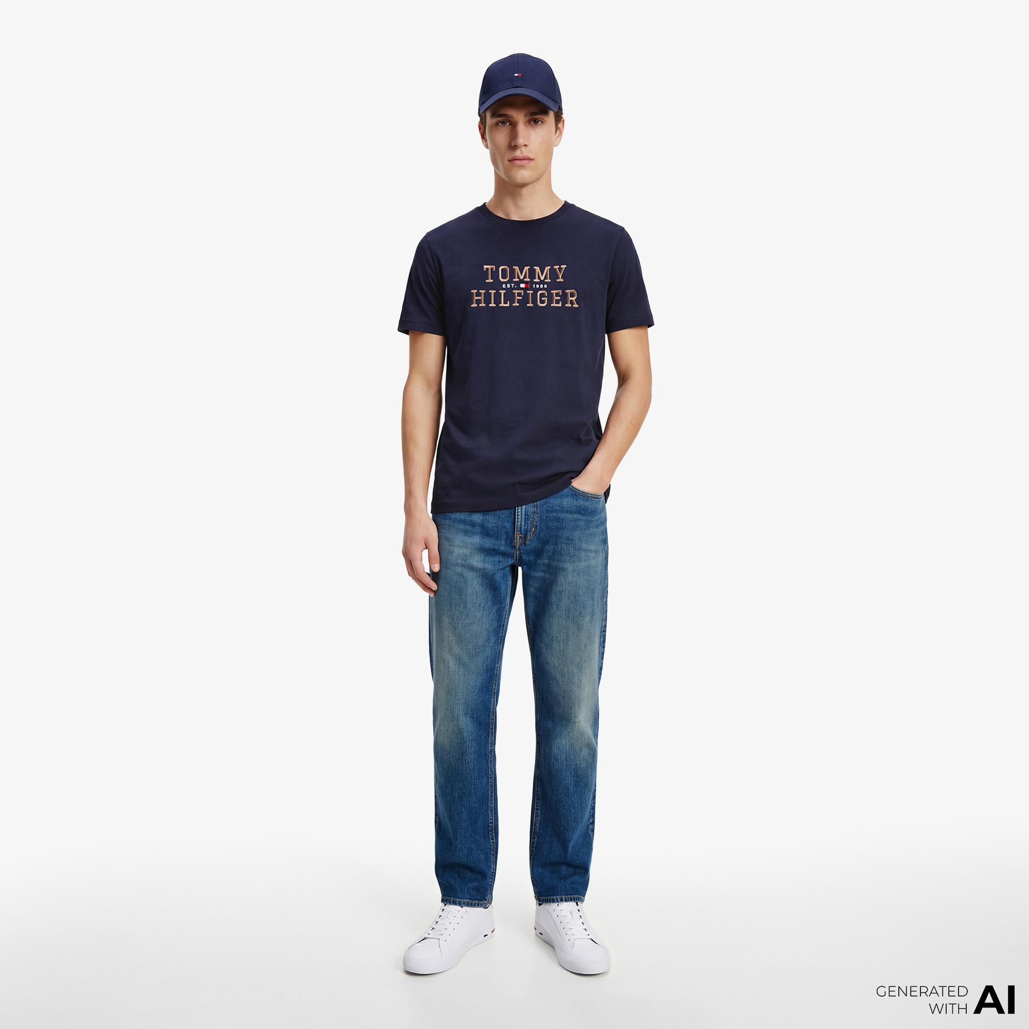 Tommy Hilfiger Brand Love Graphic Erkek Lacivert T-Shirt