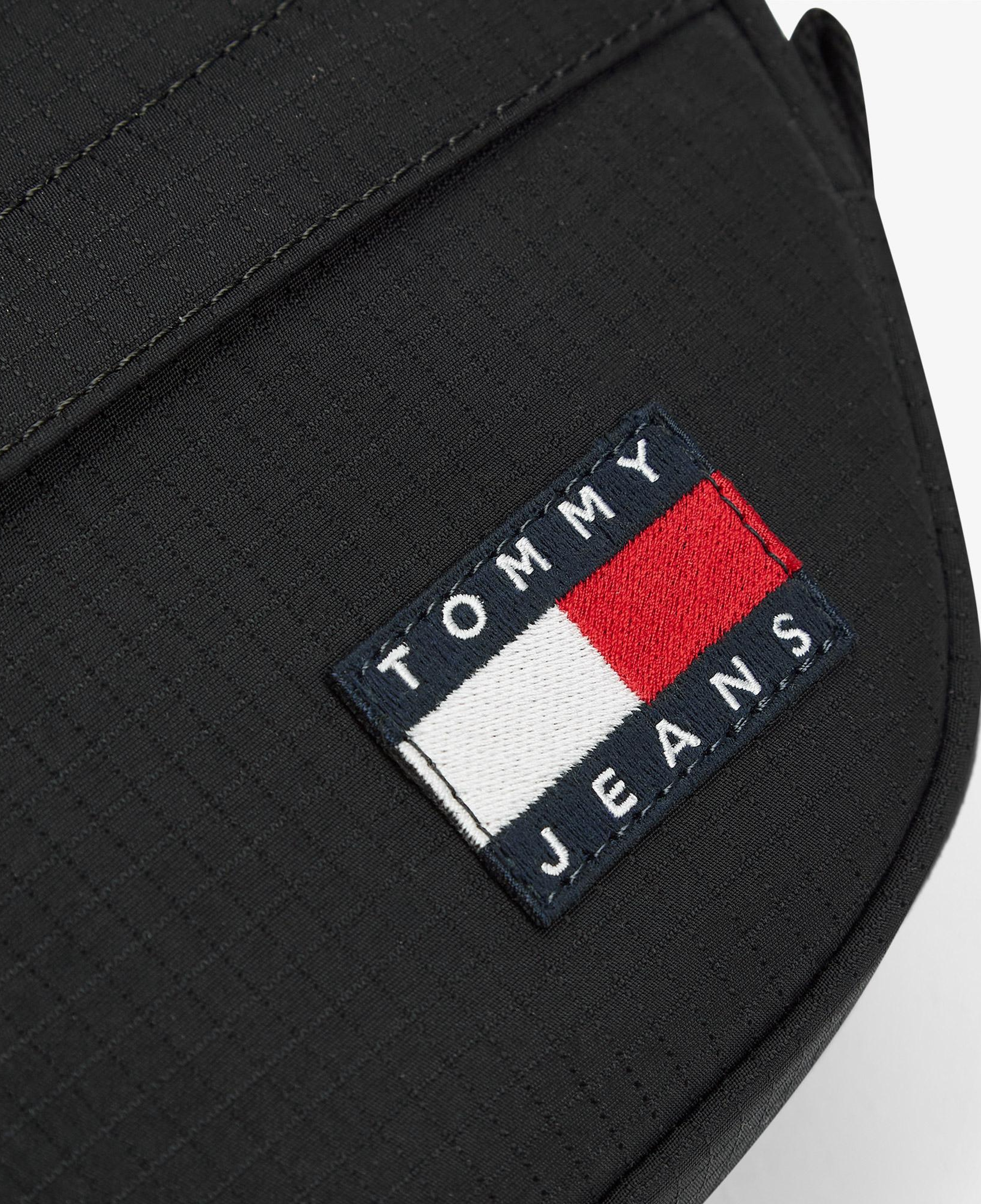 Tommy Hilfiger Essential Daily Erkek Siyah Bel Çantası