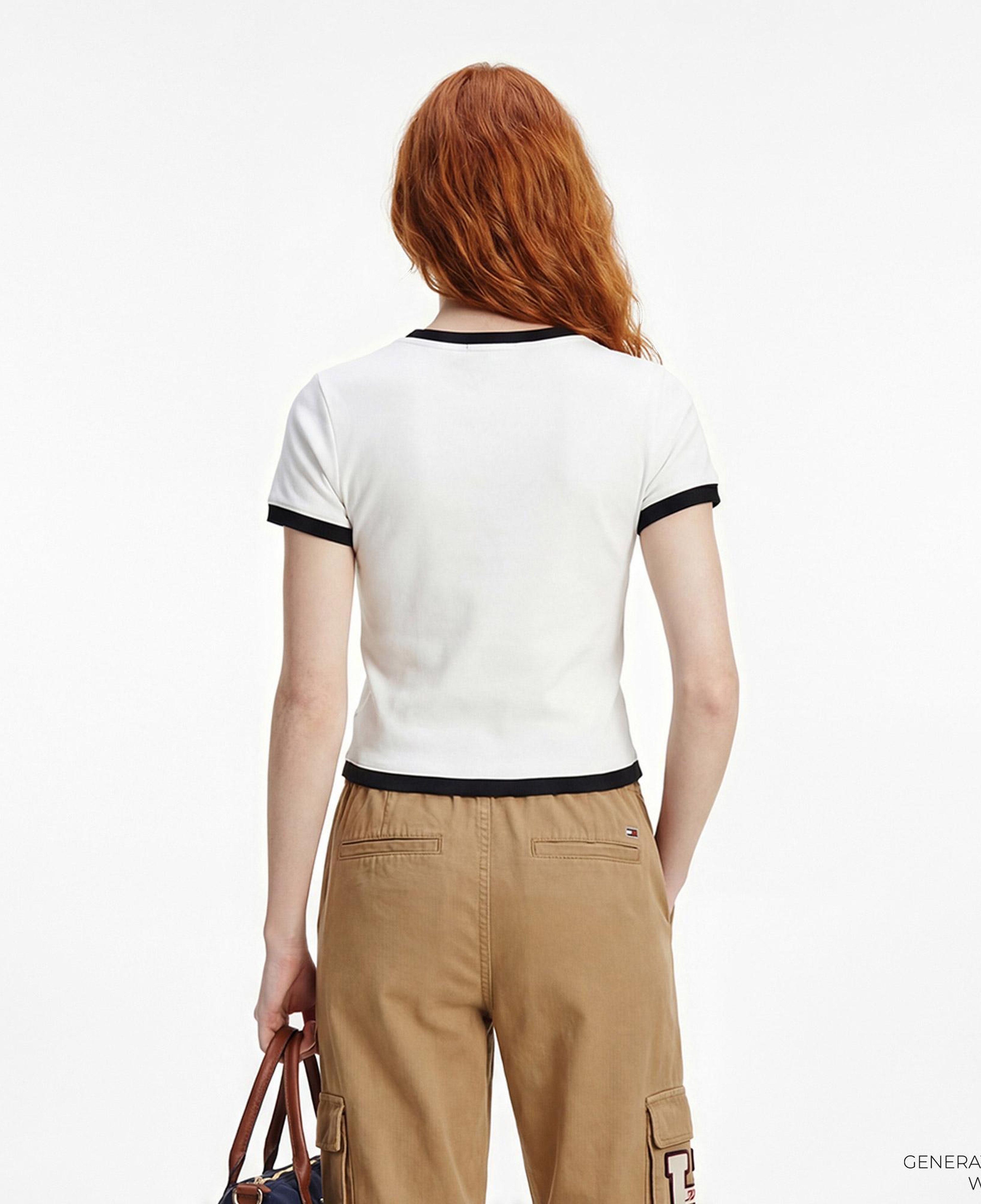 Tommy Hilfiger Badge Kadın Beyaz T-Shirt