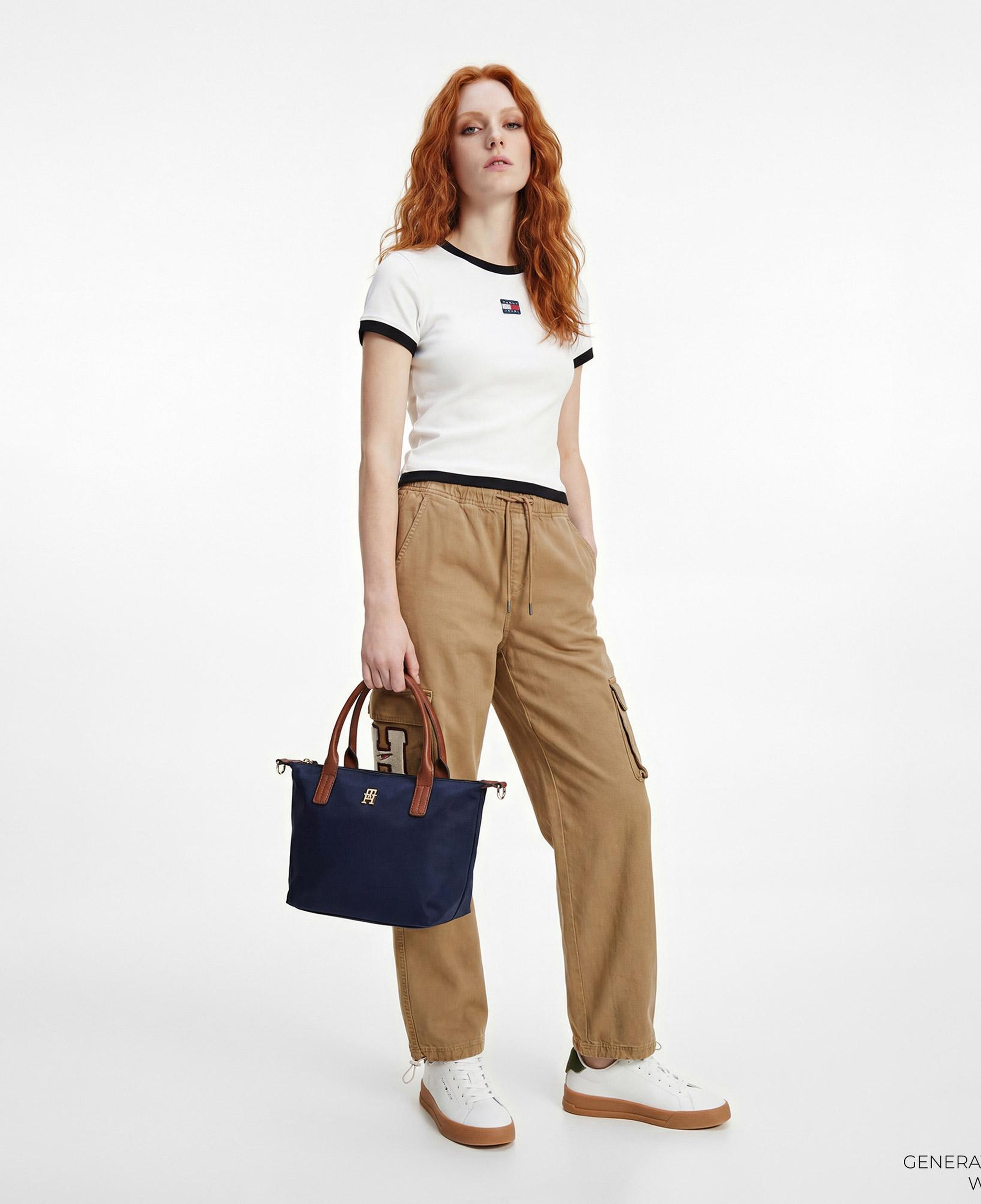 Tommy Hilfiger Badge Kadın Beyaz T-Shirt