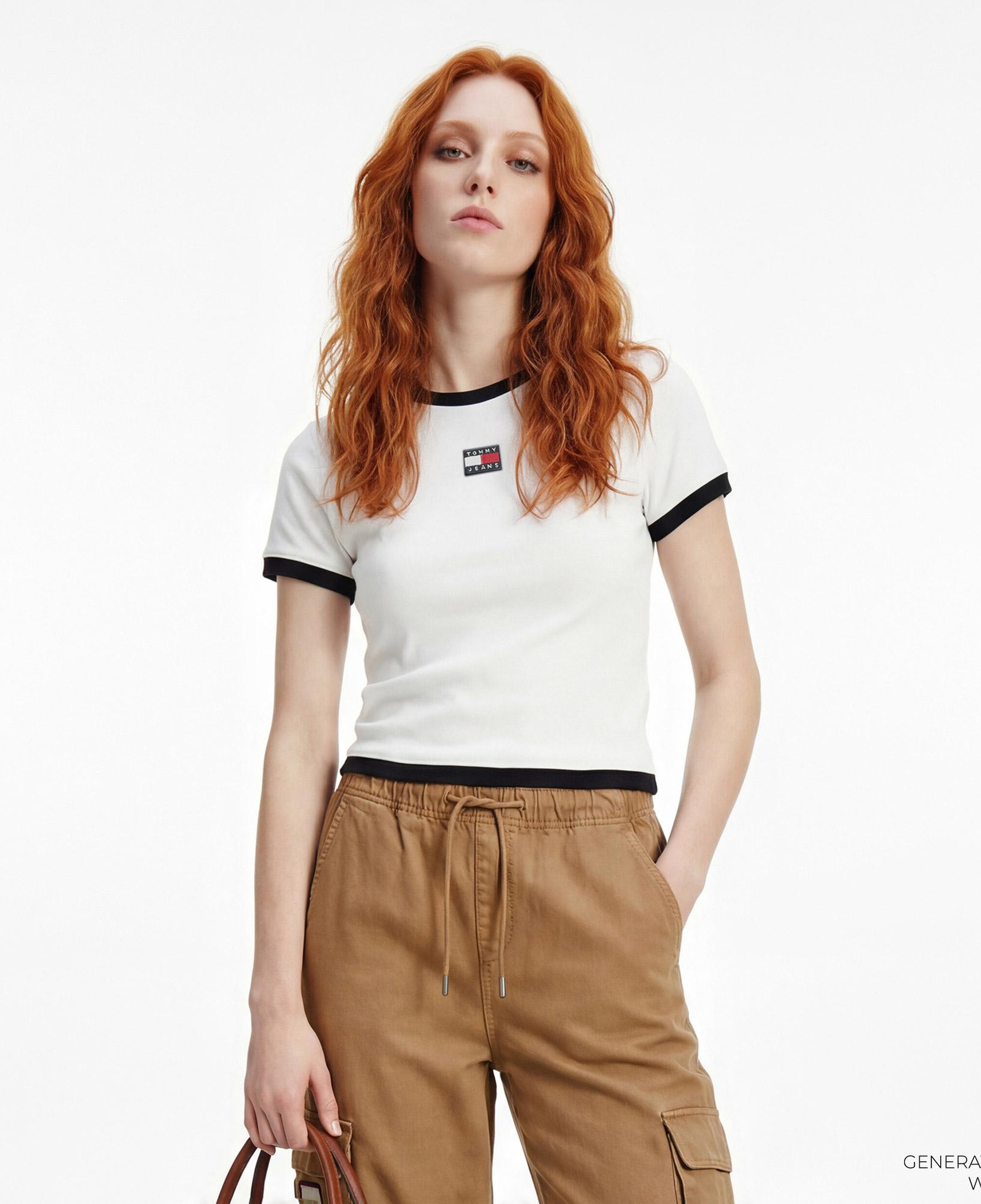 Tommy Hilfiger Badge Kadın Beyaz T-Shirt